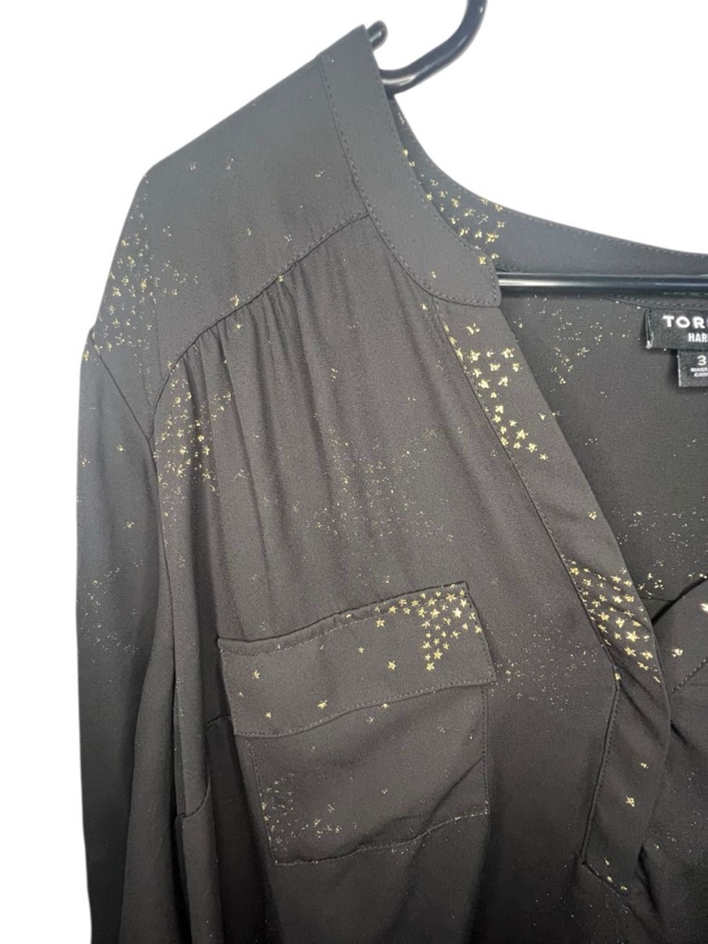 Torrid Torrid Harper Short Sleeve Blouse With Scattered Gold Stars Size 3XL / US 20-22 - 4 Thumbnail