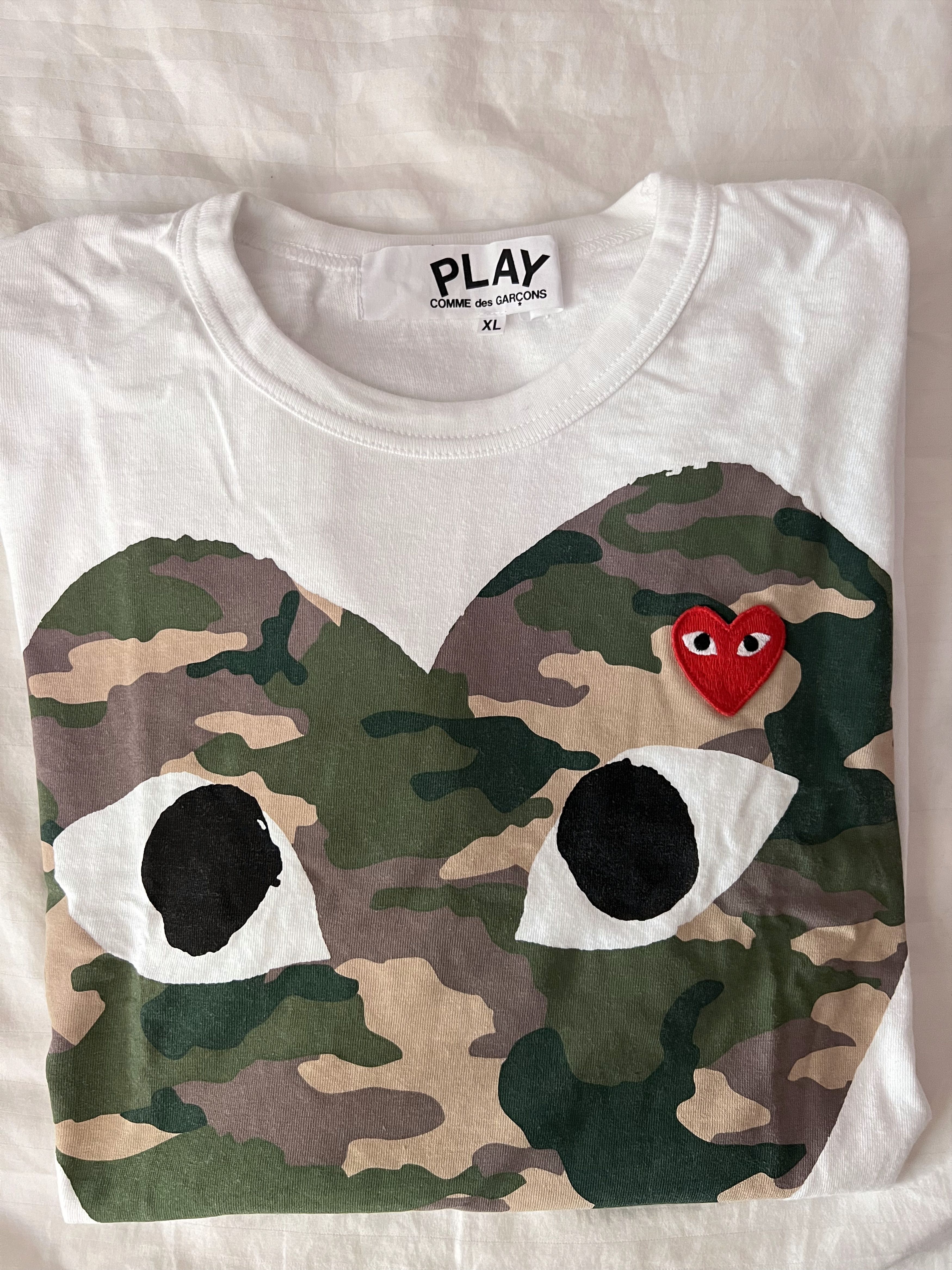 Comme des Garcons COMME des GARCON GREEN CAMO HEART front Graphic Tee Size US XL / EU 56 / 4 - 2 Thumbnail