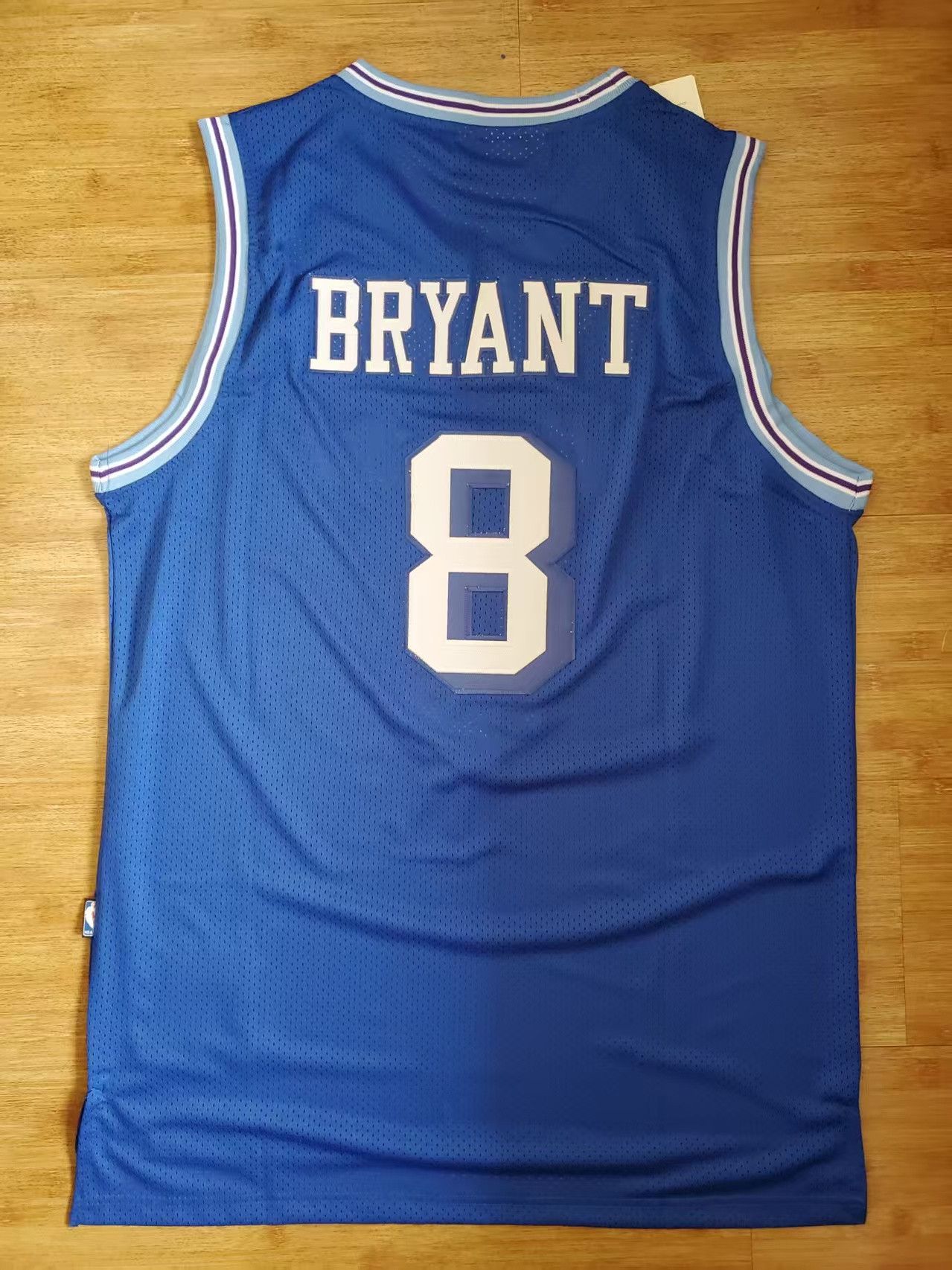 NBA Los Angeles 8 Kobe Bryant Jersey Size US M / EU 48-50 / 2 - 2 Thumbnail