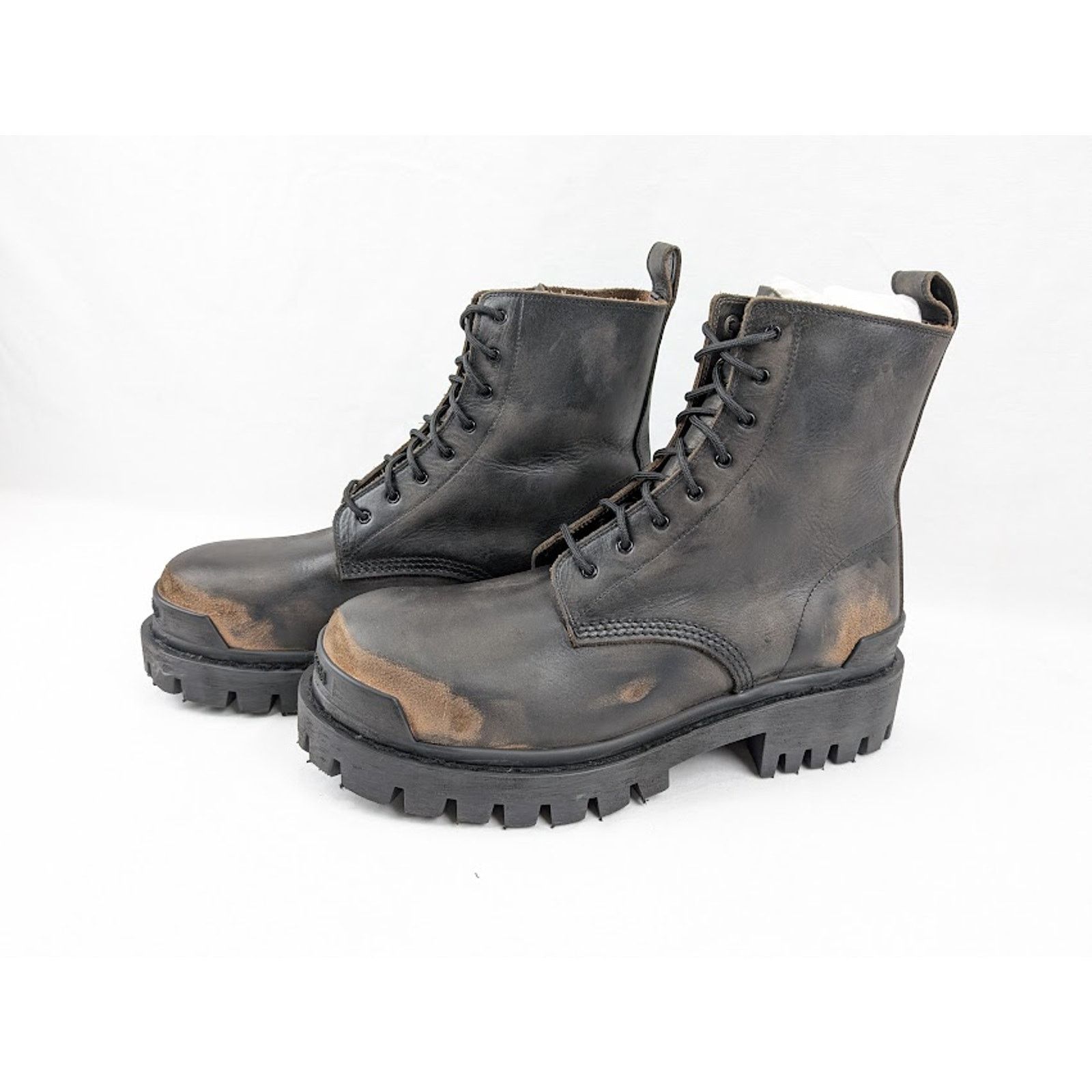 Balenciaga o1rshd1 Strike Booties L20 in Black/Brown Size US 10 / EU 43 - 15 Thumbnail