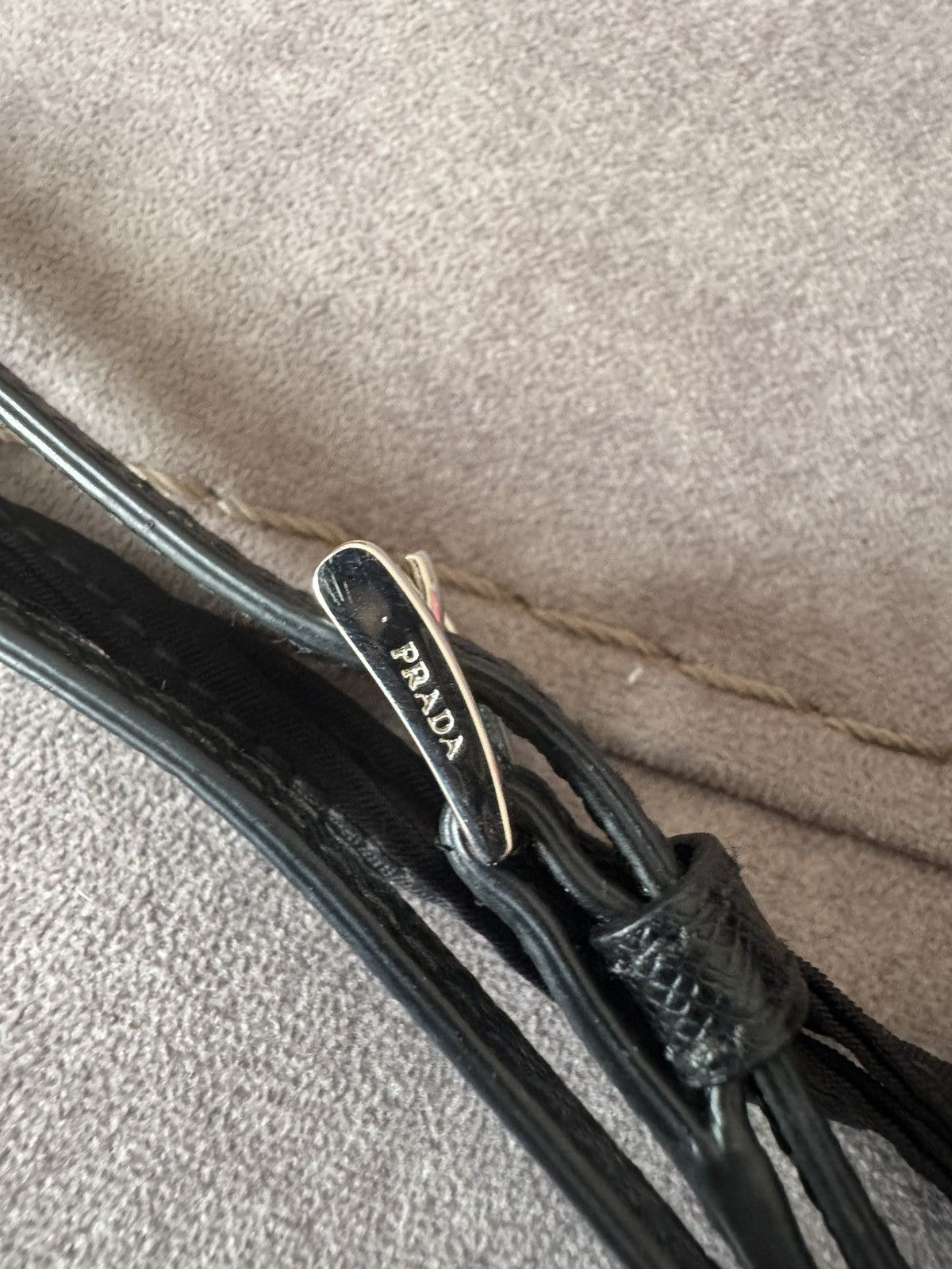 Prada PRADA pouch mini bag SEE REAL TAPE MEASUREMENTS IN PHOTOS Size ONE SIZE - 8 Thumbnail