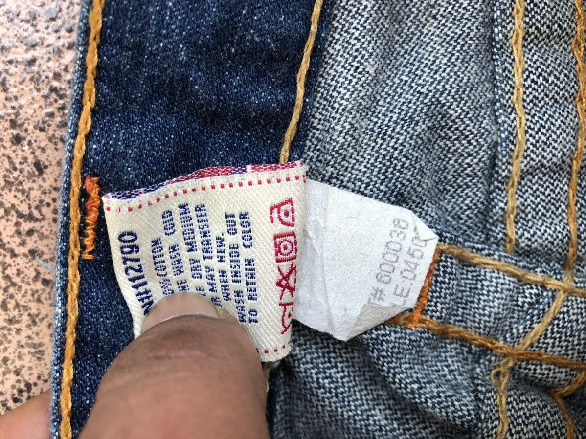 True Religion True Religion Flared Distressed Bootcut Jeans Size US 28 / EU 44 - 17 Thumbnail
