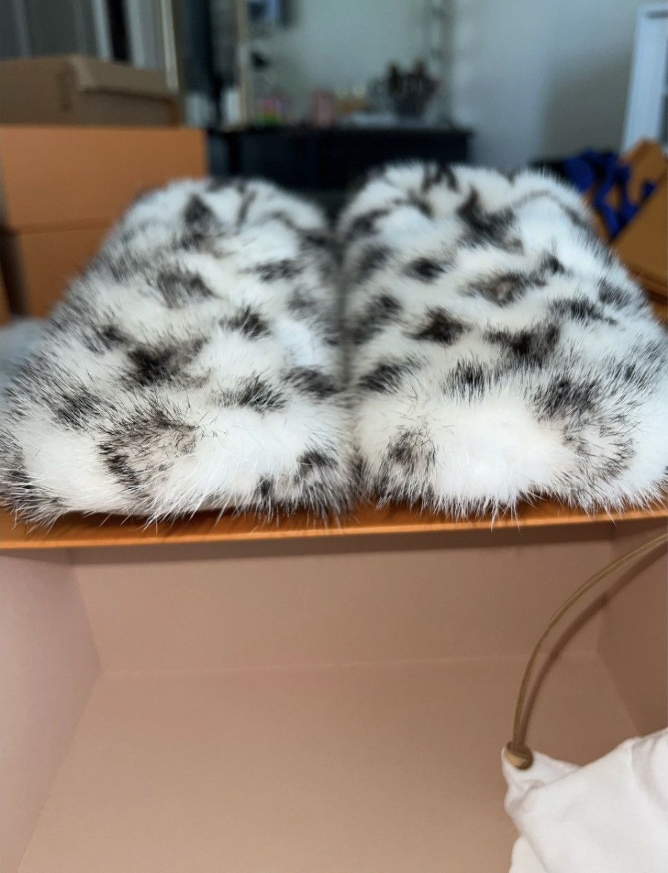 Louis Vuitton Louis Vuitton Mink Flats Size US 9 / IT 39 - 7 Thumbnail