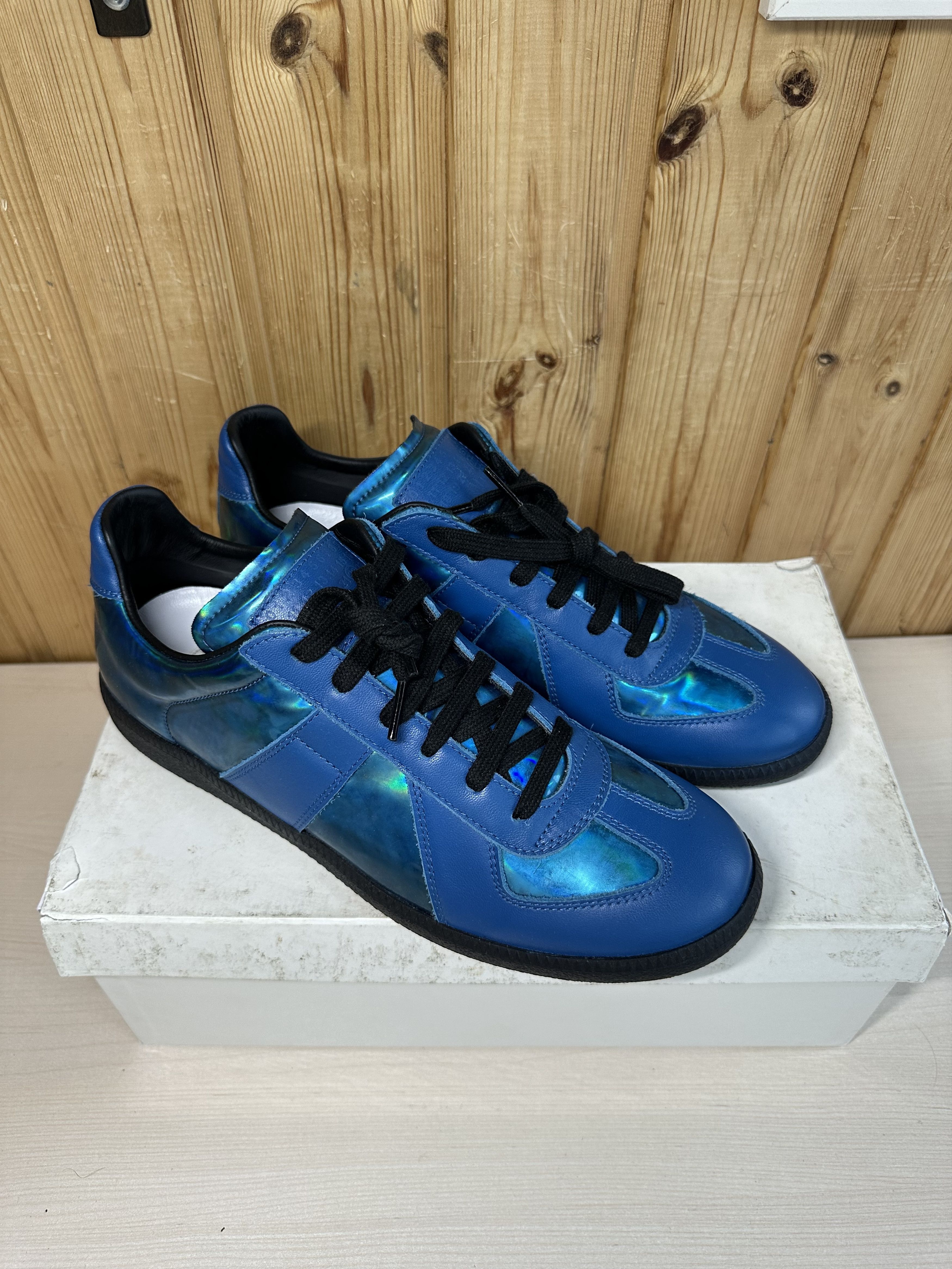 Maison Margiela Maison Margiela Gats Blue Iridescent Size US 9 / EU 42 - 1 Thumbnail