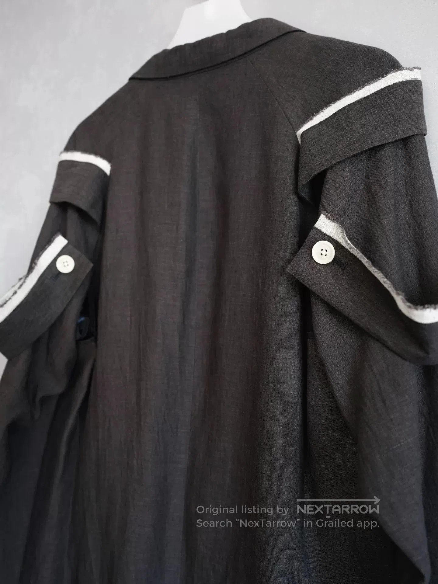 Yohji Yamamoto yohji yamamoto shoulder epaulet linen coat. Size US S / EU 44-46 / 1 - 7 Thumbnail