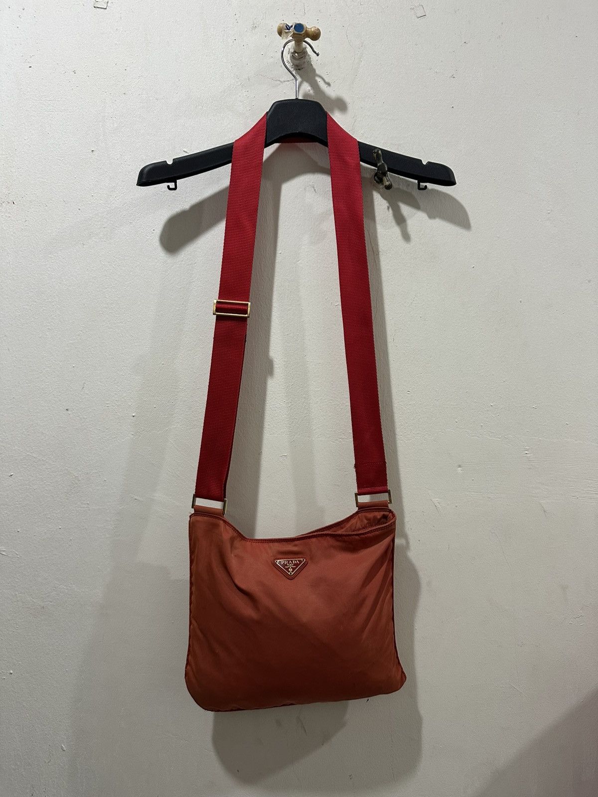 Prada VTG Prada Nylon Crossbody Bag Size ONE SIZE - 2 Thumbnail