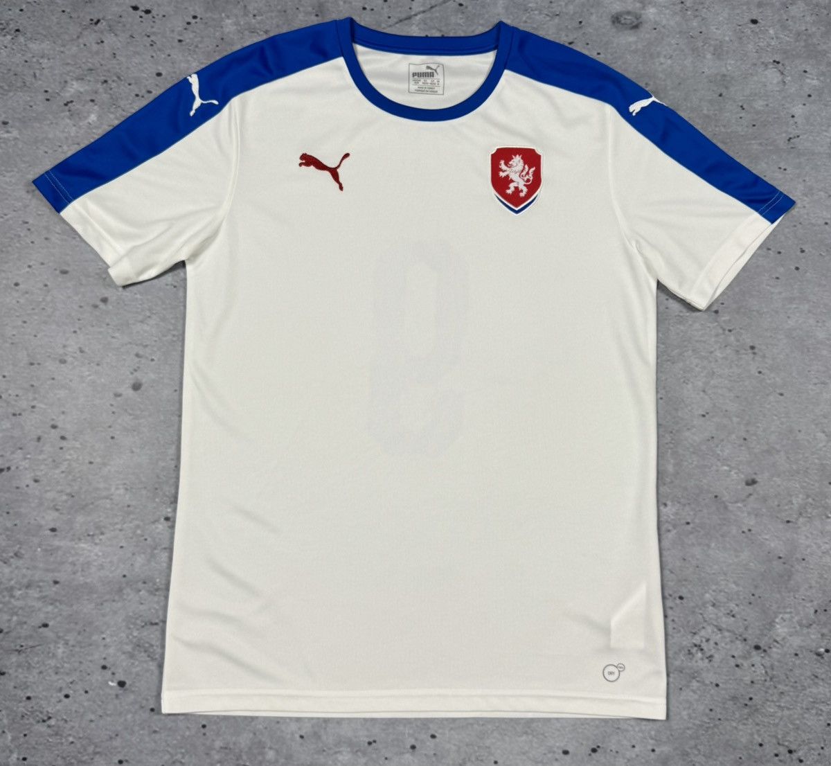 Czech Republic 2016-2018 Player Issue Puma Football Jersey