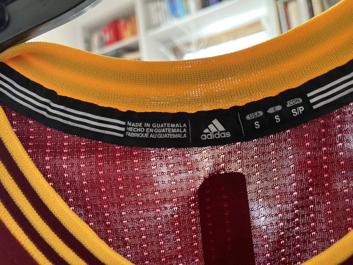 Adidas × NBA Cleveland Cavaliers adidas - Isaiah Thomas #3 Size US S / EU 44-46 / 1 - 3 Thumbnail