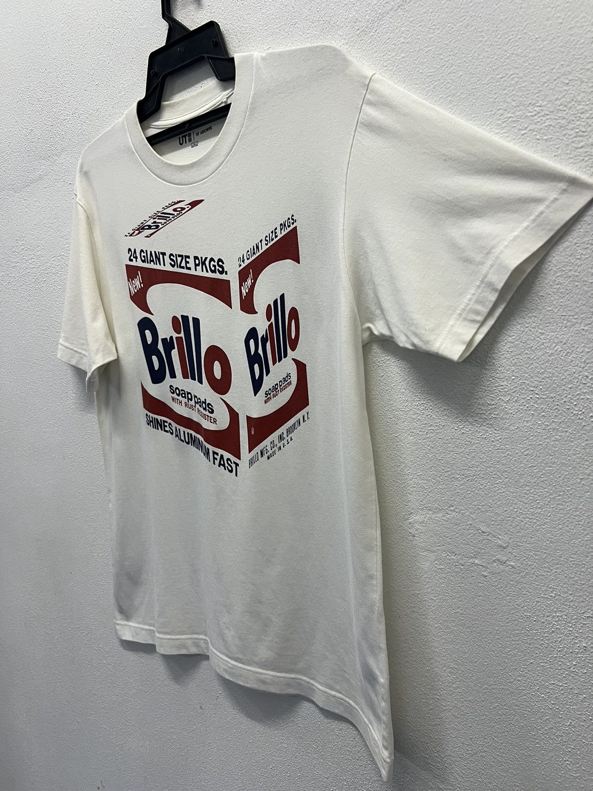 Andy Warhol × Uniqlo × Vintage VINTAGE UNIQLO UT ARCHIVE ANDY WARHOL BRILLO SOAP PADS SHIRT Size US L / EU 52-54 / 3 - 4 Thumbnail