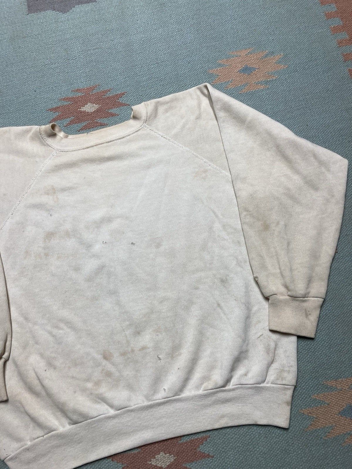 Vintage 80s crewneck sweatshirt blank white grunge distressed Large Size US L / EU 52-54 / 3 - 3 Thumbnail