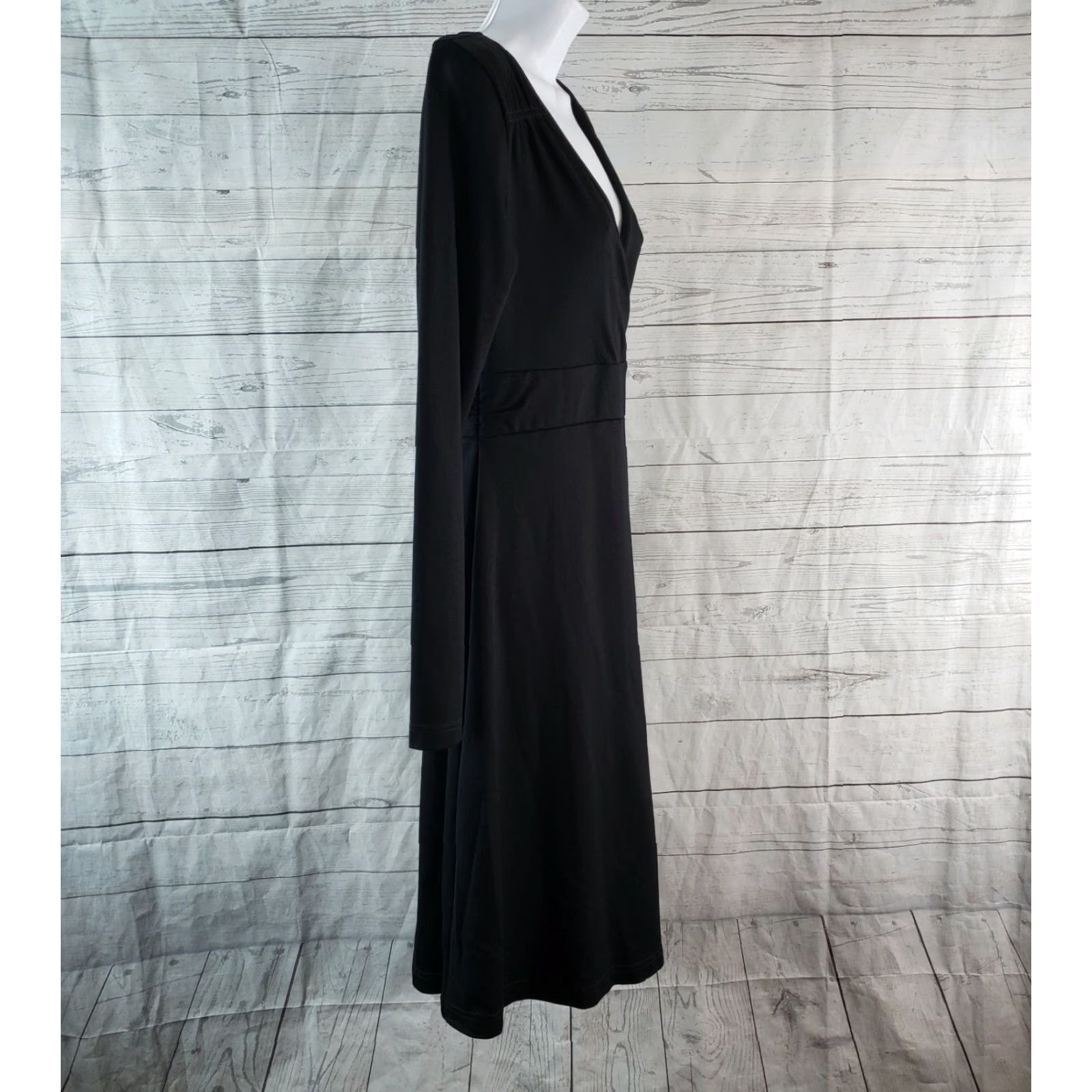 Eddie Bauer Eddie Bauer Womens Dress Solid Black Long Sleeve V-Neck Sz S Knit Ponte Knit Viscose Blend Knee Length Fit & Flare Womens Size S / US 4 / IT 40 - 3 Thumbnail
