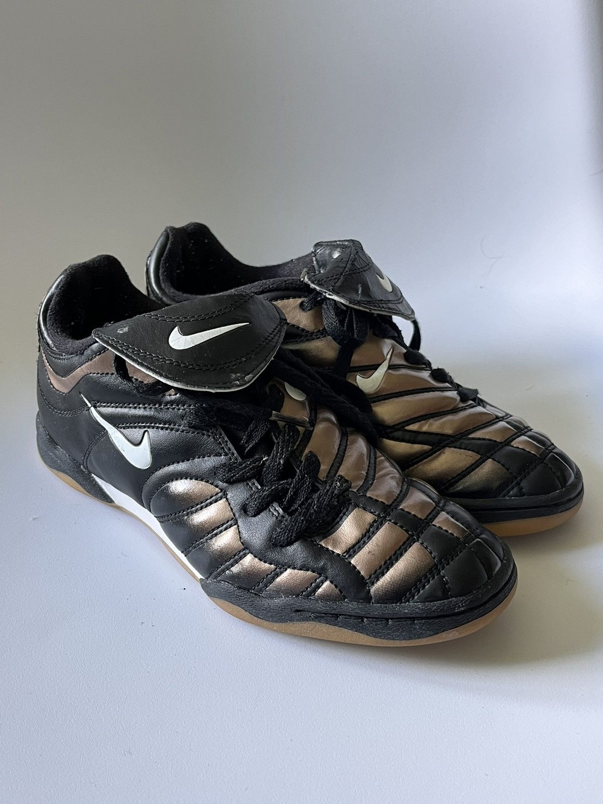 Nike Nike Total 90 Vintage Football Boots Bronze and Black Rare Size US 7 / EU 40 - 1 Thumbnail