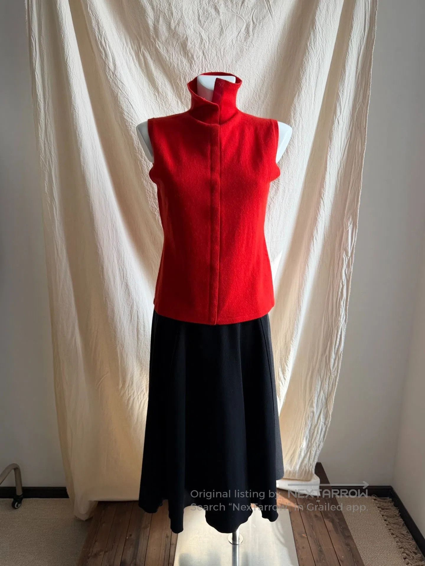 Hiroko Koshino Homme HIROKOBIS Red Wool Knit Turtleneck Vest. Size M / US 6-8 / IT 42-44 - 1 Thumbnail