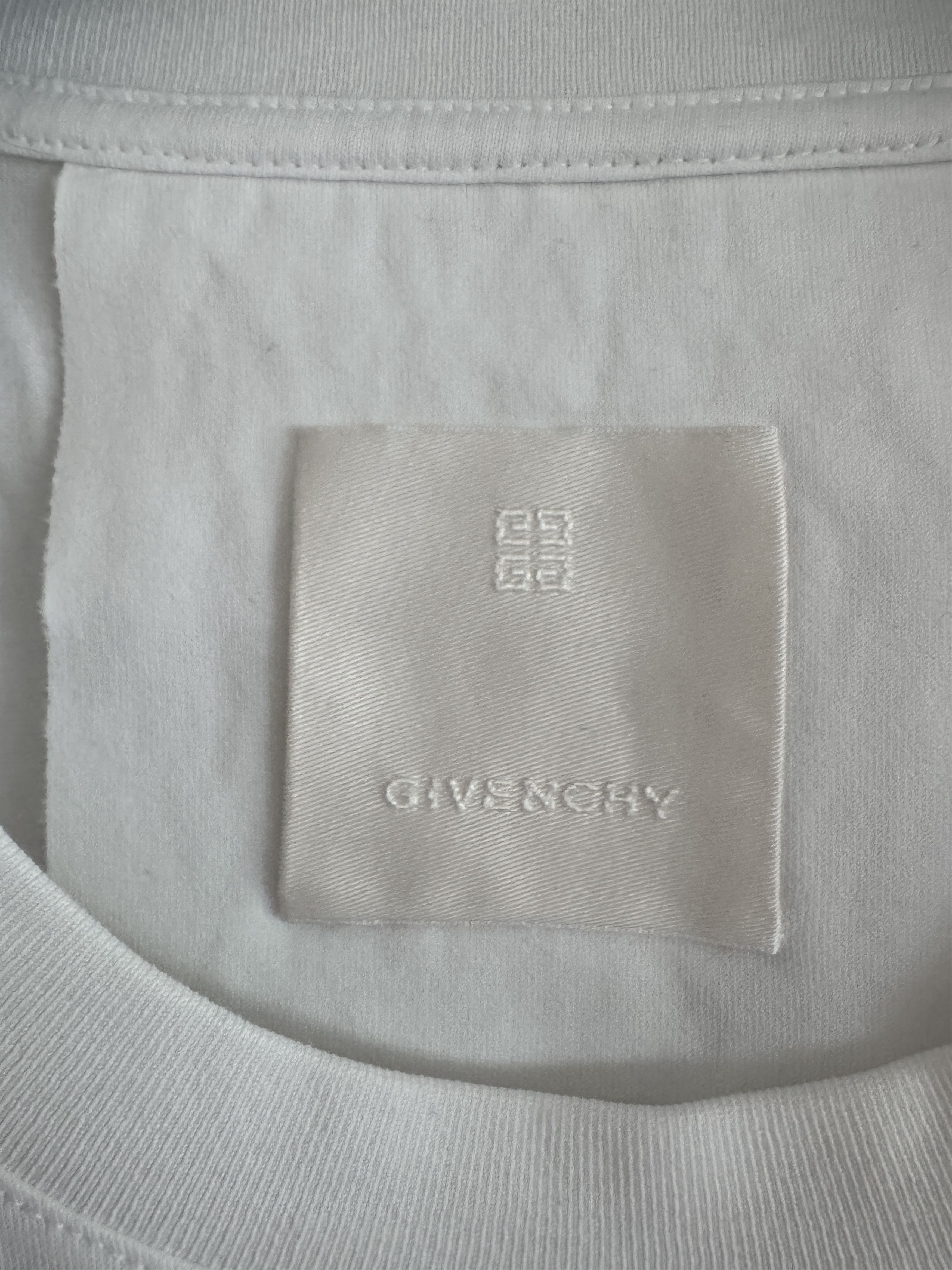 Givenchy White Gothic Print Oversized T-Shirt Size US M / EU 48-50 / 2 - 6 Thumbnail