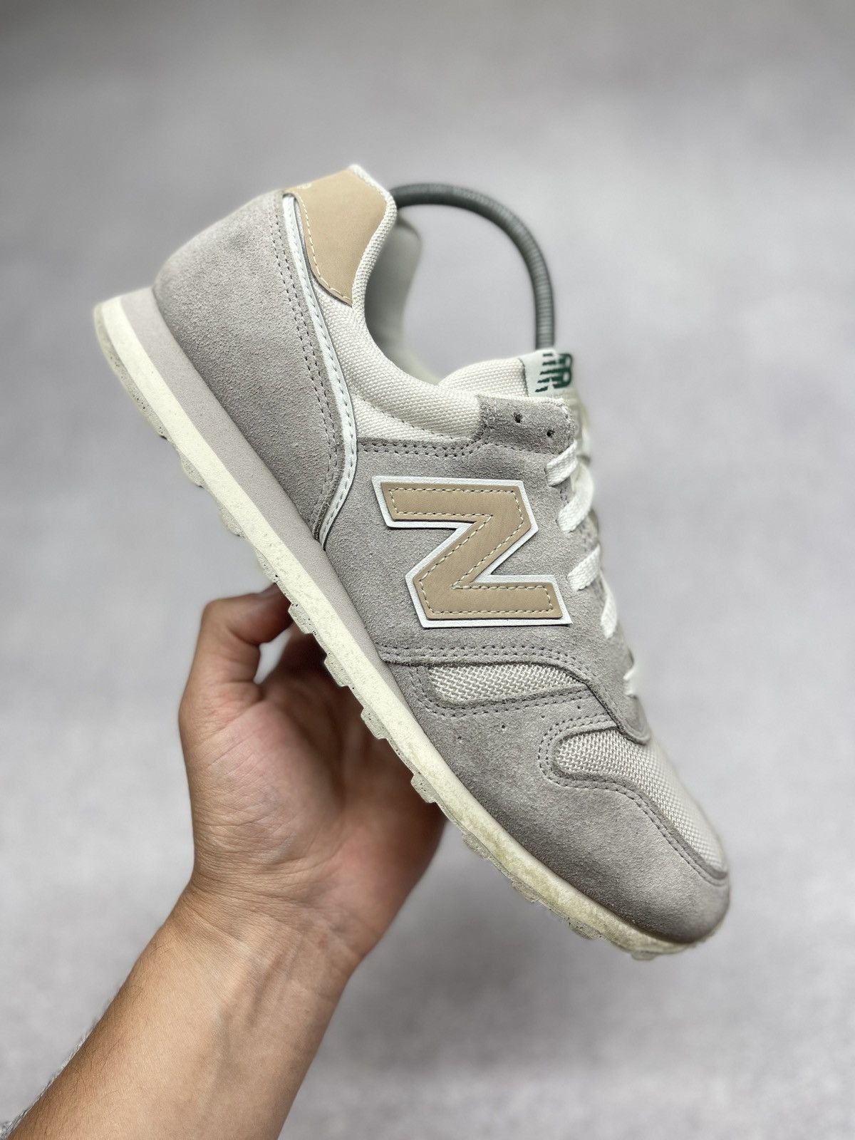 New Balance Mens New Balance 383 Suede Sneakers Grey Size US 9 / EU 42 - 1 Thumbnail