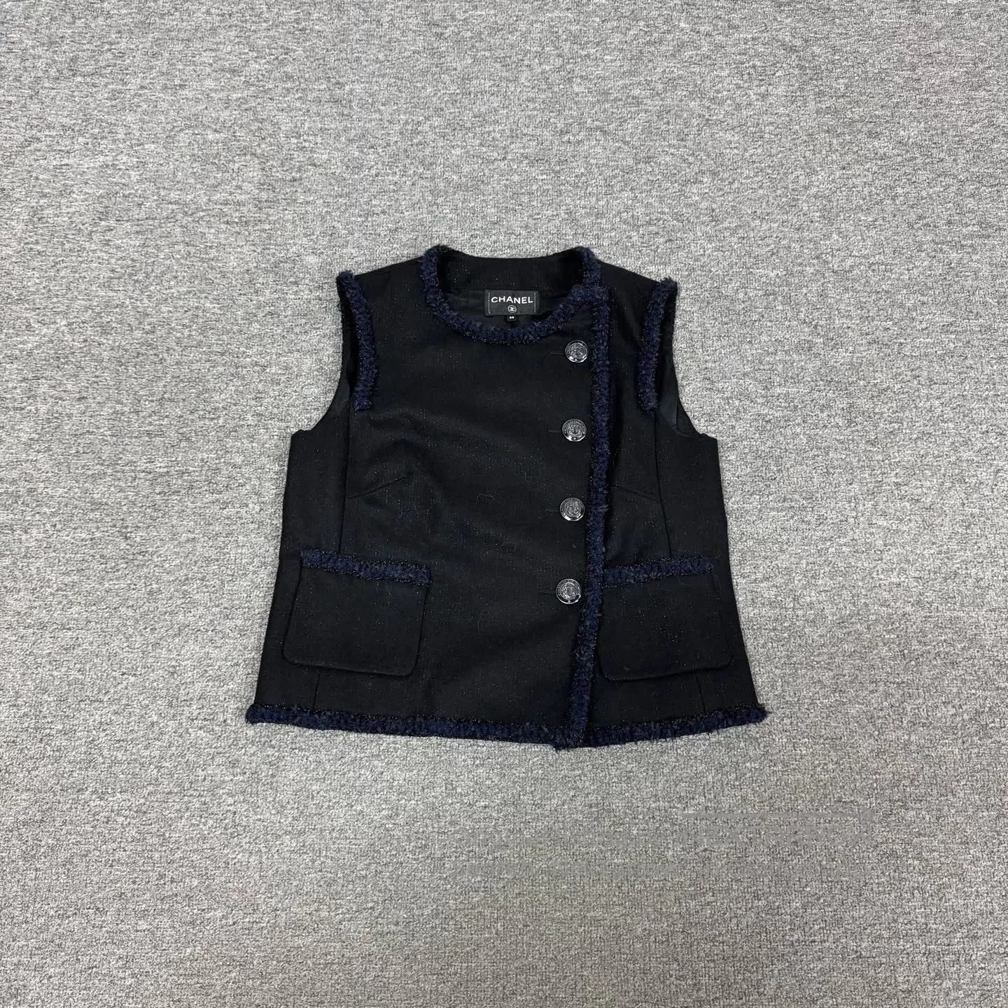 Chanel Chanel Hamburg Series: Coarse Flower Weaving, Side-Clasp V Size M / US 6-8 / IT 42-44 - 2 Thumbnail