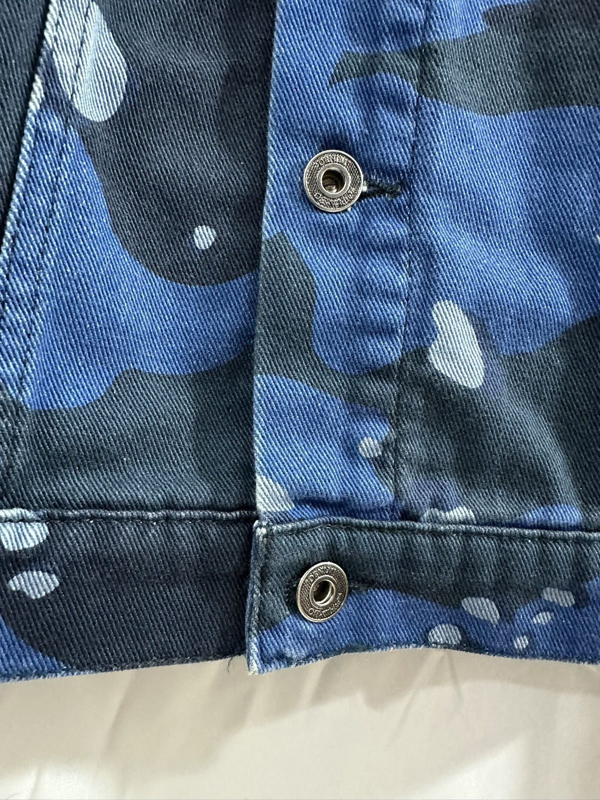 Off-White Off whote camo denim jacket Size US M / EU 48-50 / 2 - 6 Thumbnail