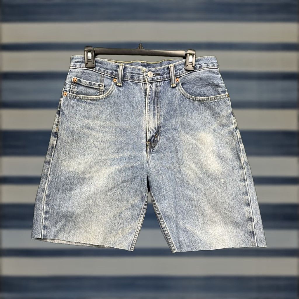 Levi's VINTAGE Levi's 550 Denim Shorts Jeans Bermuda Men 33 Blue Baggy 90s Skater Casual Workwear Denim Shorts Jorts Levi Strauss MSRP Size US 33 - 1 Thumbnail