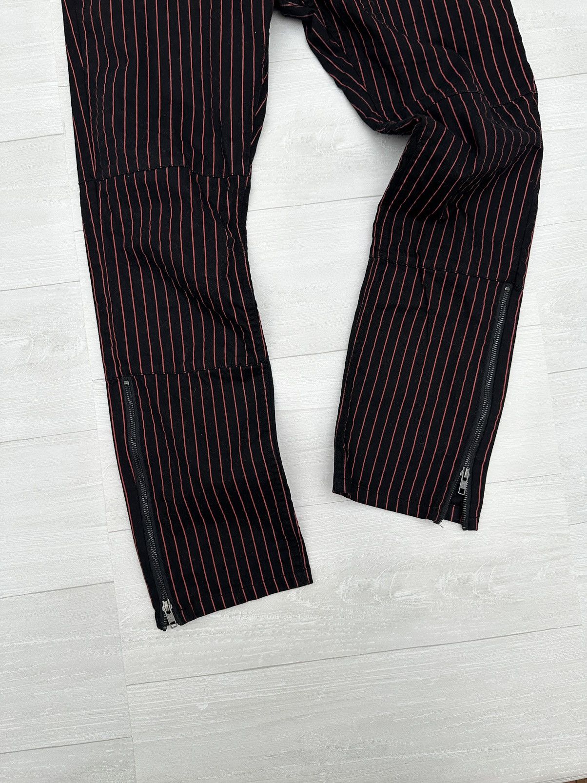 Pleasures Pleasures Black + Red Ankle Zip Punk / Grunge Pants Sz. 30 Size US 30 / EU 46 - 3 Thumbnail