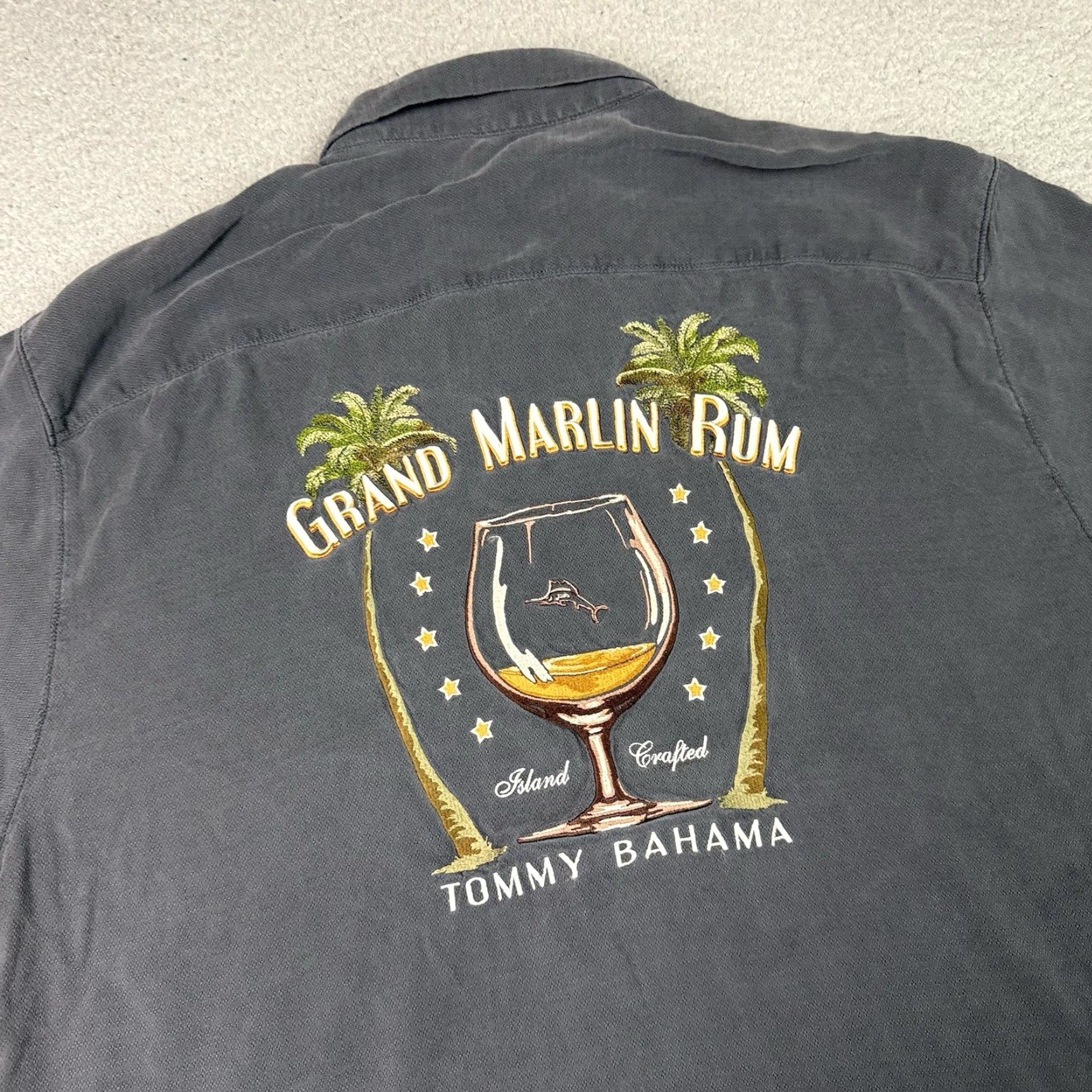 Tommy Bahama Tommy Bahama Shirt Mens XL Black Silk Short Sleeve Button-Up Embroidered Grand Marlin Rum Hawaiian Tropical Size US XL / EU 56 / 4 - 2 Thumbnail