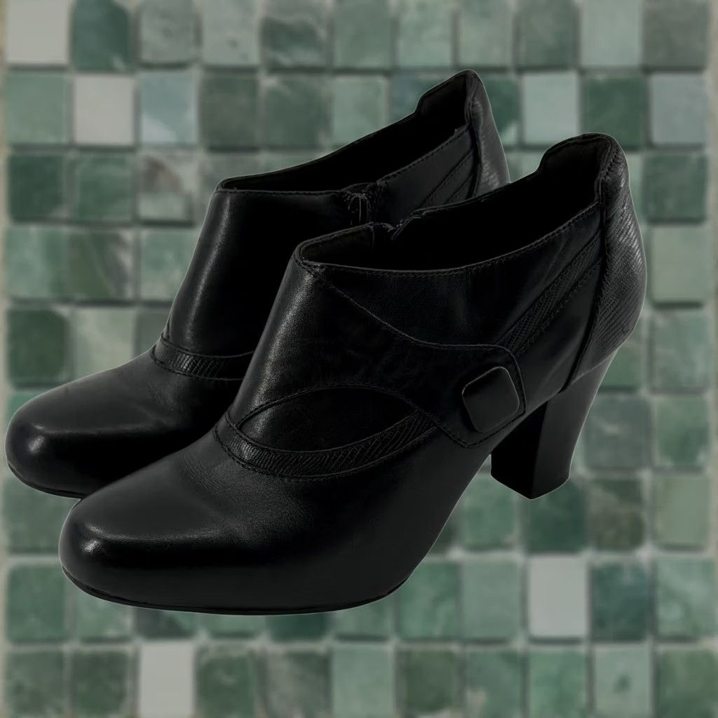 Clarks Clarks Bendables Black Leather Ankle Booties Zip 9W Boots Womens Fall Winter Workwear Casual Size US 9 / IT 39 - 1 Thumbnail