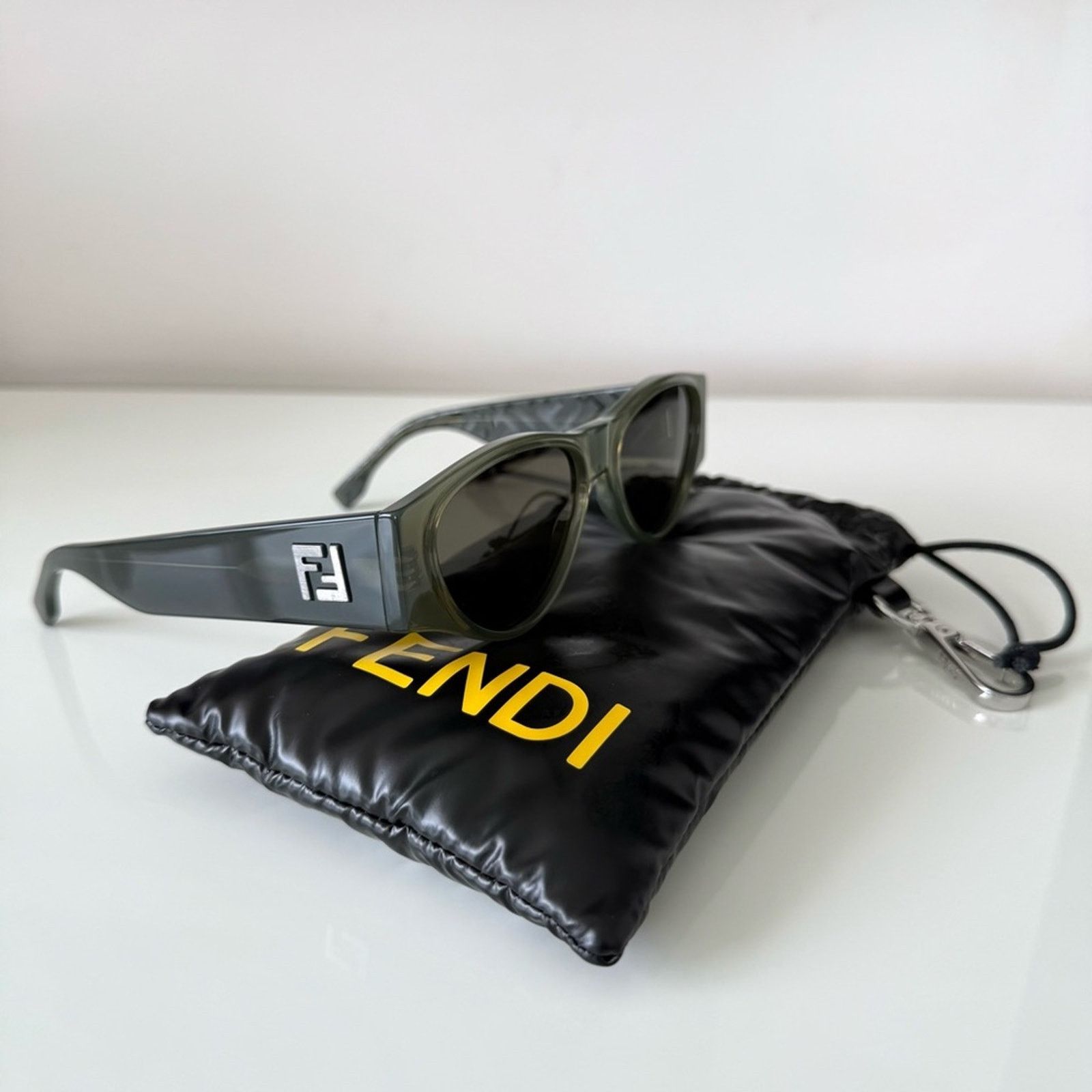 Fendi NEW!!! Fendi women sunglasses FE40158I 96N Authentic Size ONE SIZE - 2 Thumbnail