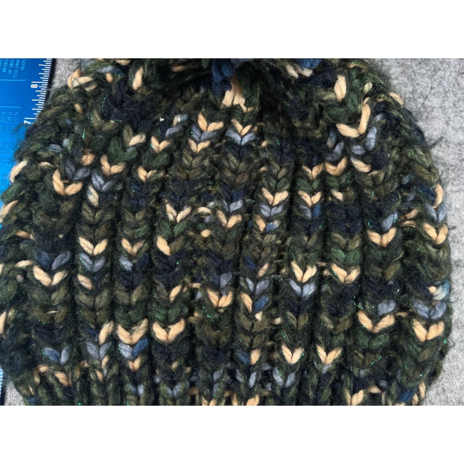 Vintage Lane Bryant Beanie Toque Womens One Size Green Knit Metallic Blend Sparkly Pom Hat Beanie Mens? Size ONE SIZE - 2 Thumbnail