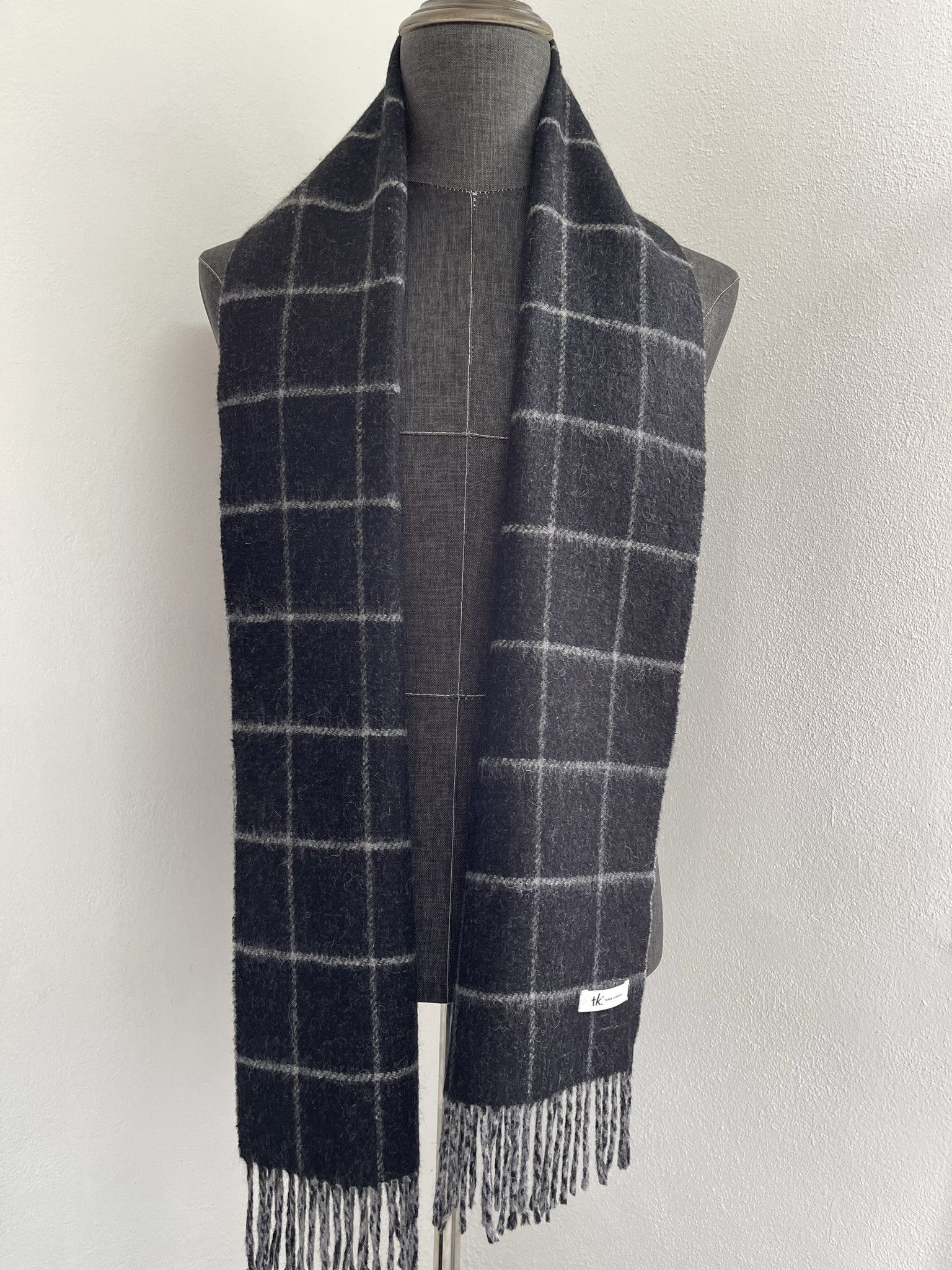 Takeo Kikuchi Vintage Takeo Kikuchi Scarf, Takeo Kikuchi Muffler - 6001 Size ONE SIZE - 3 Thumbnail