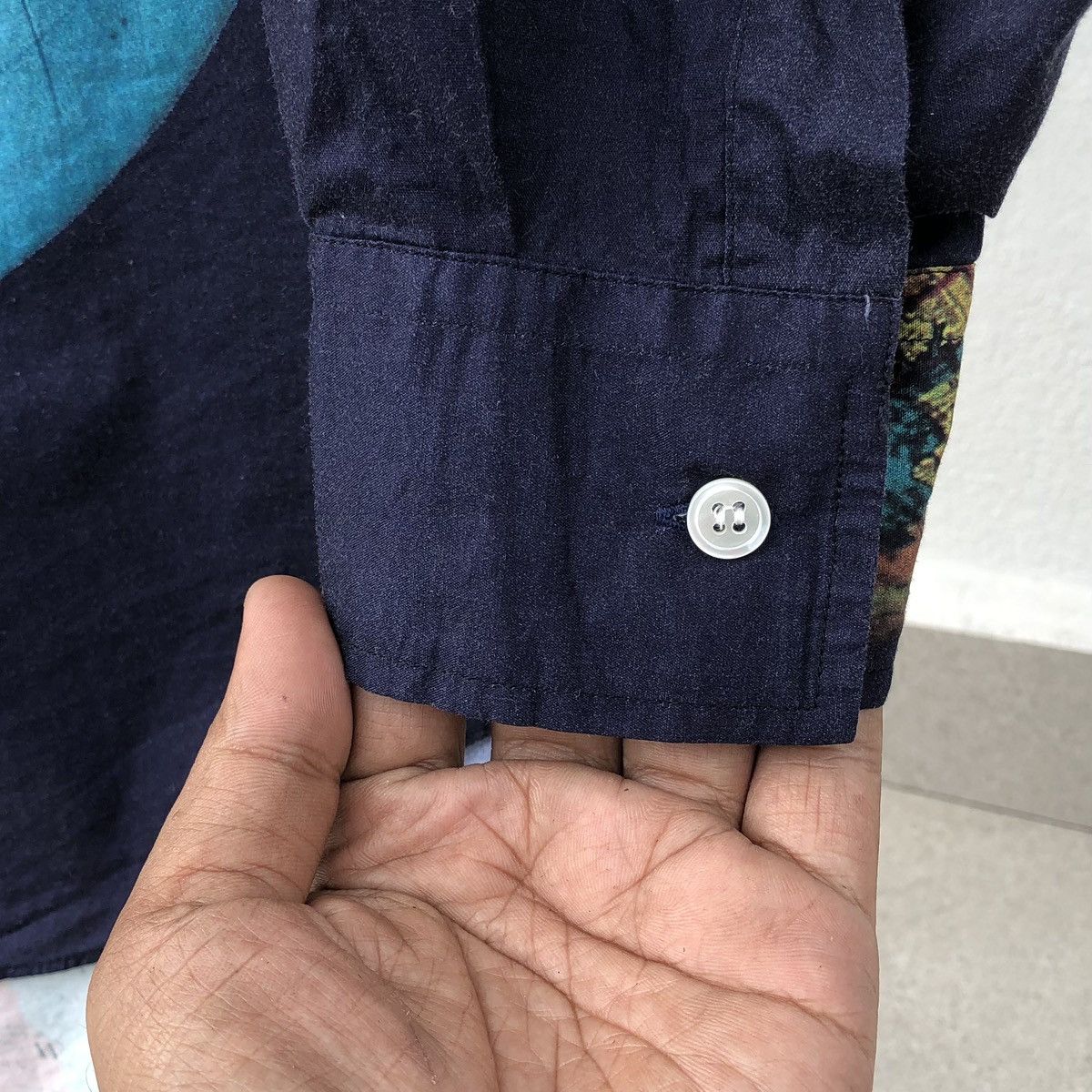Paul Smith Paul Smith Globe Pattern Vintage Rare Design Shirt Size US L / EU 52-54 / 3 - 9 Thumbnail