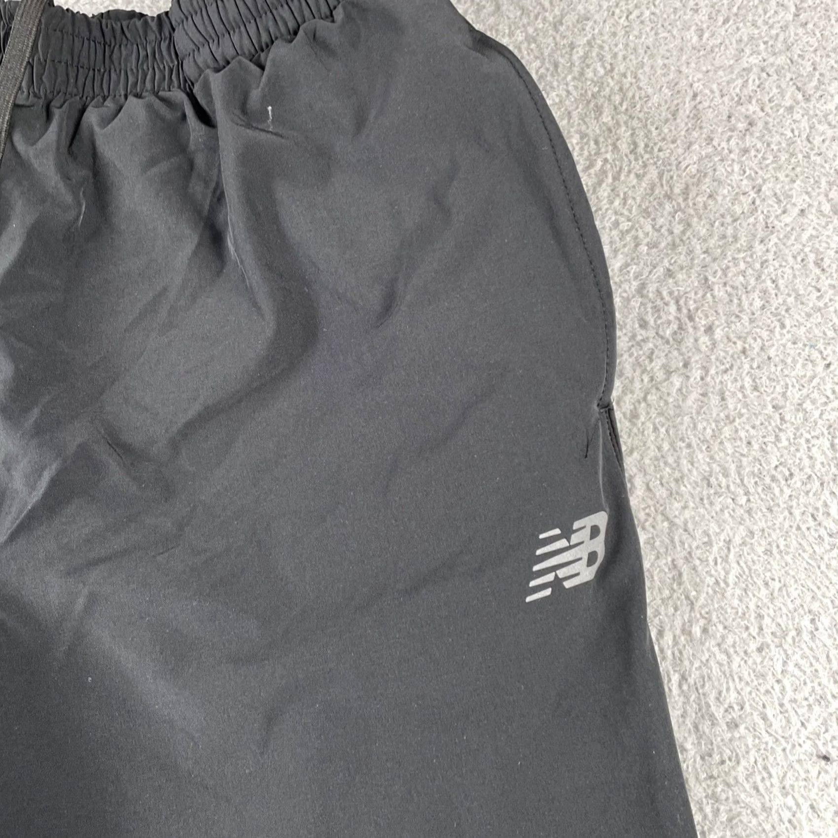New Balance New Balance Mens Large Black Fleece Lined Jogger Pants Ankle Zip EUC Athletic Sports Mens L Size US 33 - 3 Thumbnail