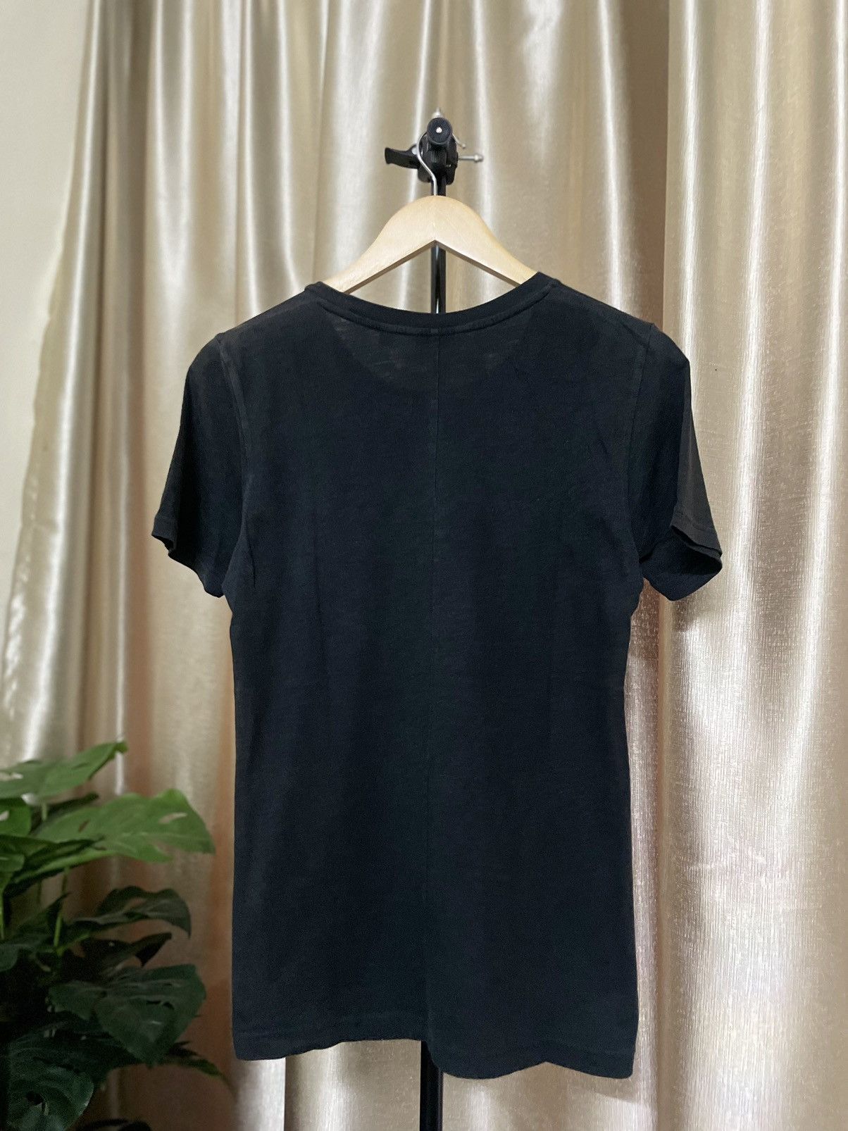 Japanese Brand UNDERCOVER BONES BY UNIQLO TEE Size US S / EU 44-46 / 1 - 2 Thumbnail