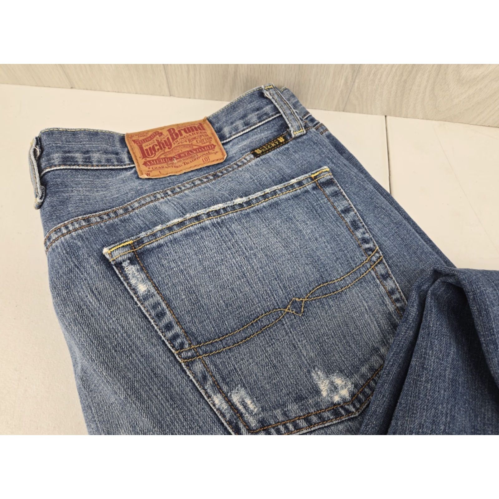 Lucky Brand Lucky Brand Jeans Men's Straight Leg 38x33 Blue Dark Stone Wash Regular Inseam 33 5-Pocket Denim Logo Gift? Size US 38 / EU 54 - 3 Thumbnail
