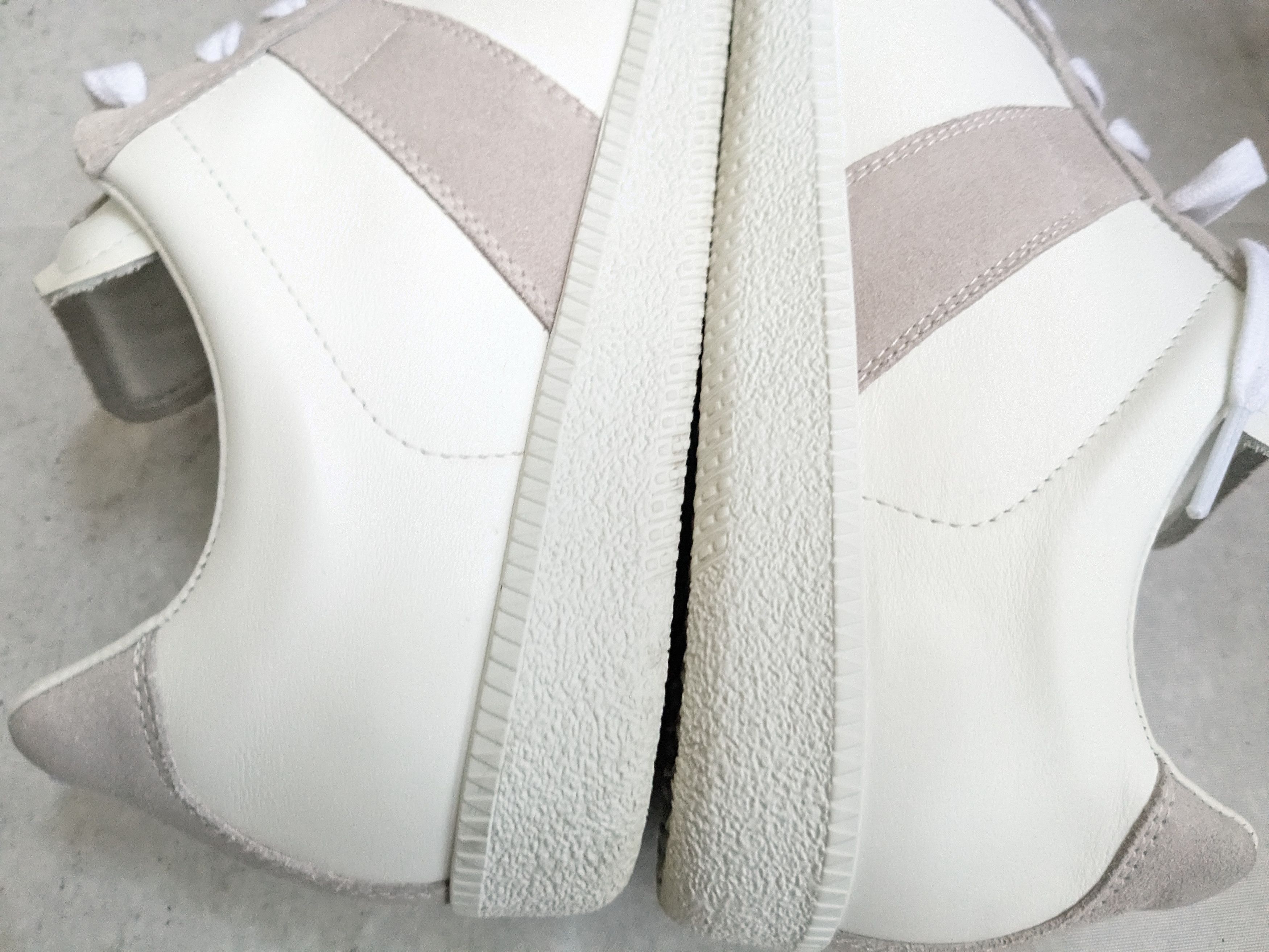 Maison Margiela Maison Margiela GAT Replica Gray White 9 42 Low Tops Size US 9 / EU 42 - 13 Thumbnail