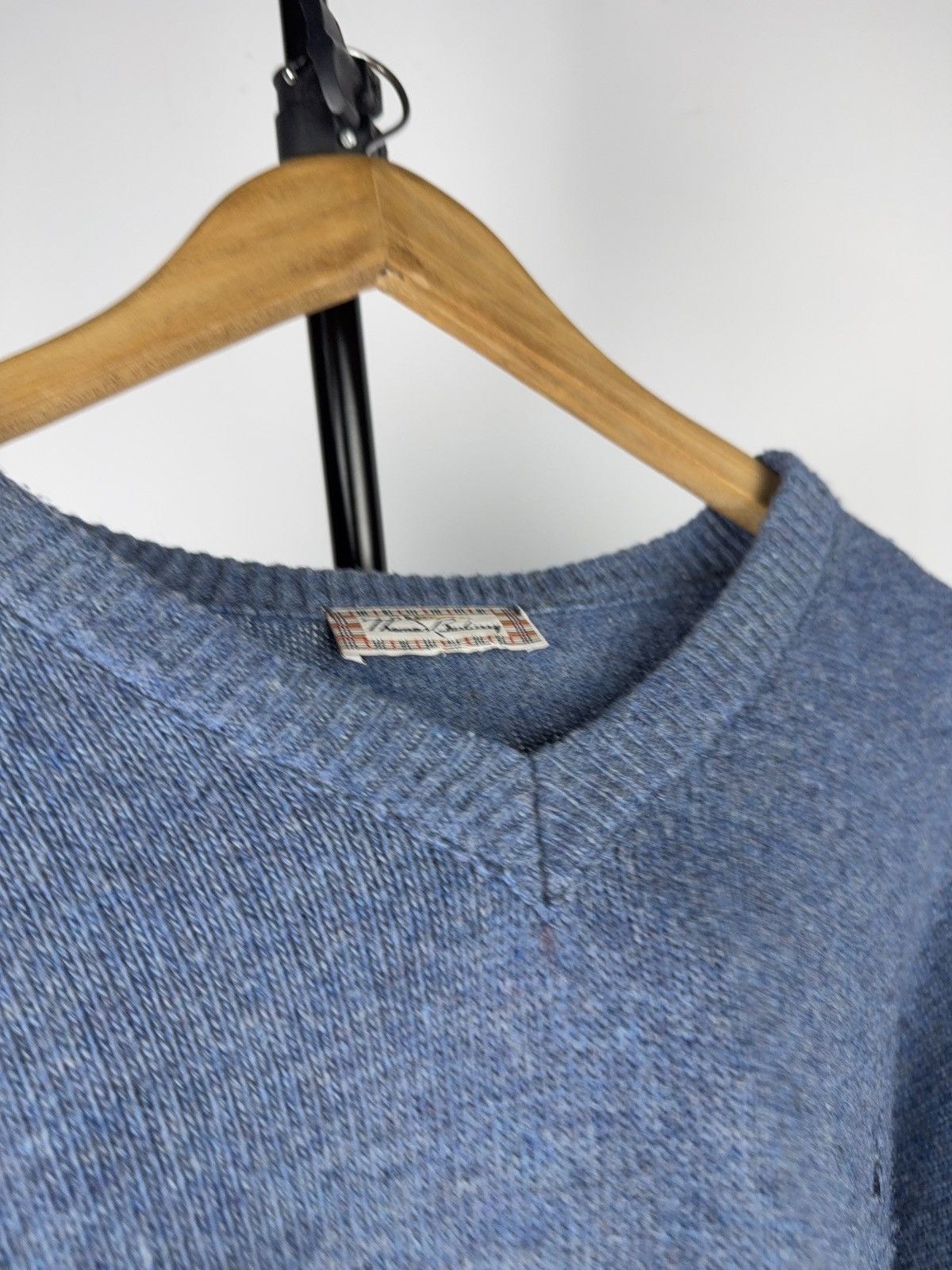 Burberry Retro 90s Thomas Burberry Blue V-Neck Wool Sweater Vintage Size US XL / EU 56 / 4 - 5 Thumbnail
