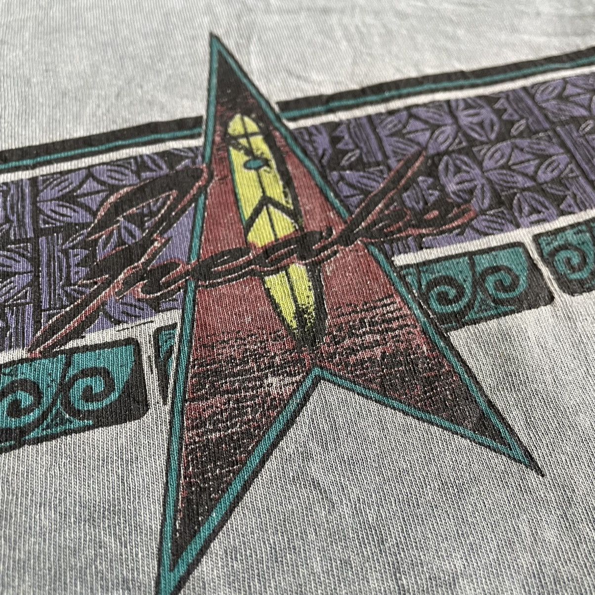 Vintage 🔥Vintage 90s Freaks Center Native Surf Skate Distress Tee Size US L / EU 52-54 / 3 - 6 Thumbnail