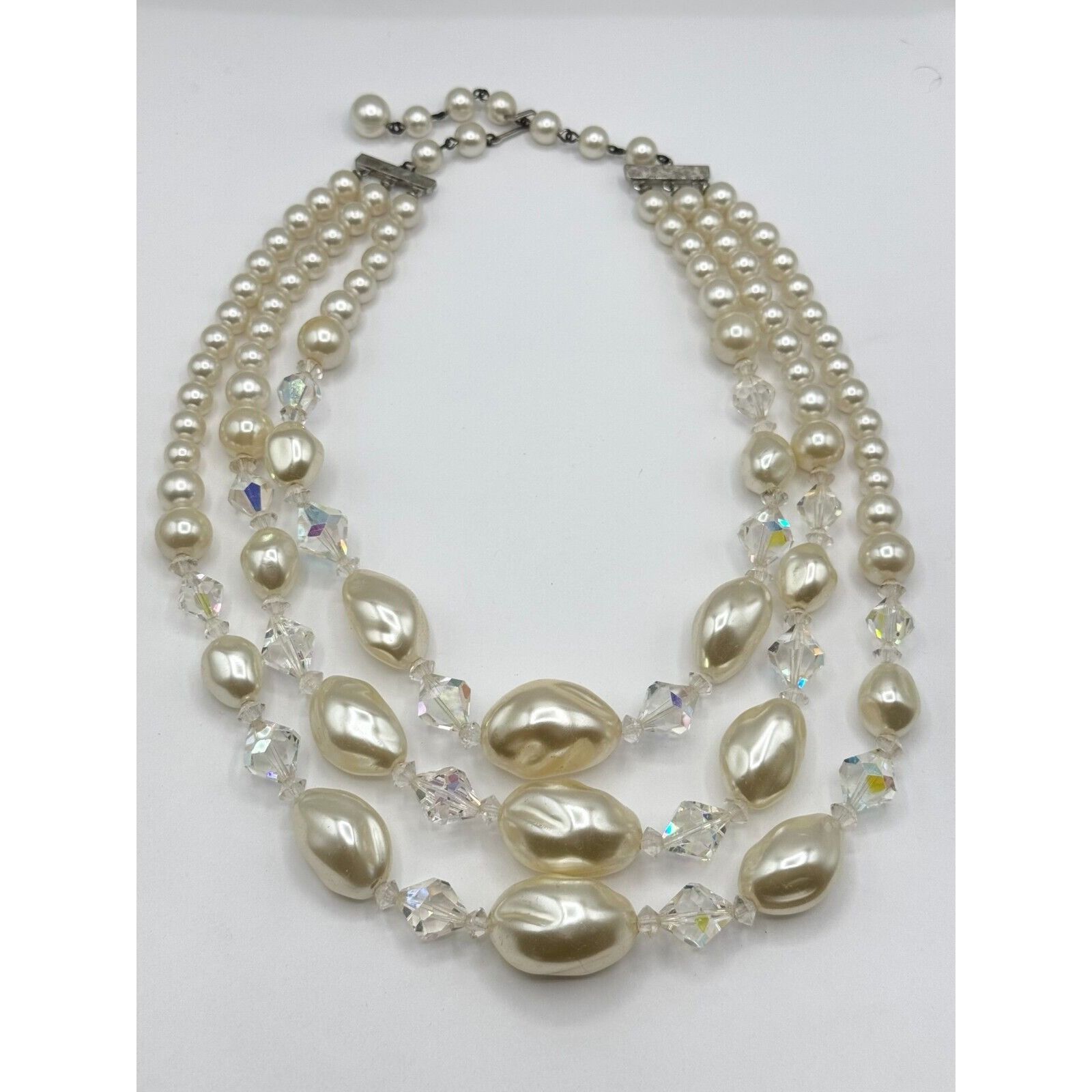 Vintage Vintage three strand crystal pearl beaded necklace Size ONE SIZE - 3 Thumbnail