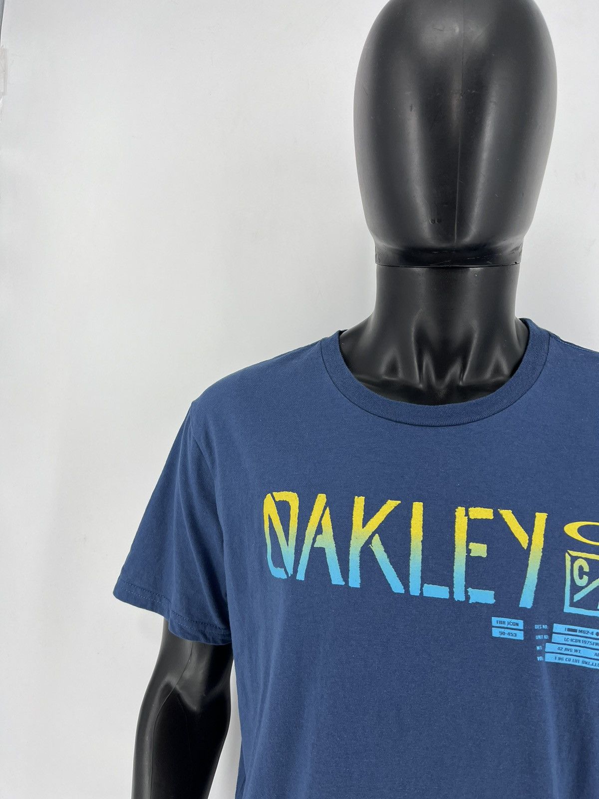 Japanese Brand × Oakley Vintage 90s Oakley Software Big Logo T-shirts Outdoor Life Size US L / EU 52-54 / 3 - 6 Thumbnail