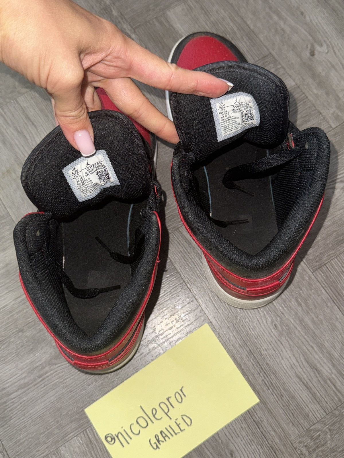 Jordan Brand Air Jordan 1s Mid GS 6.5Y Streetwear Size US 6.5 / EU 39-40 - 7 Thumbnail