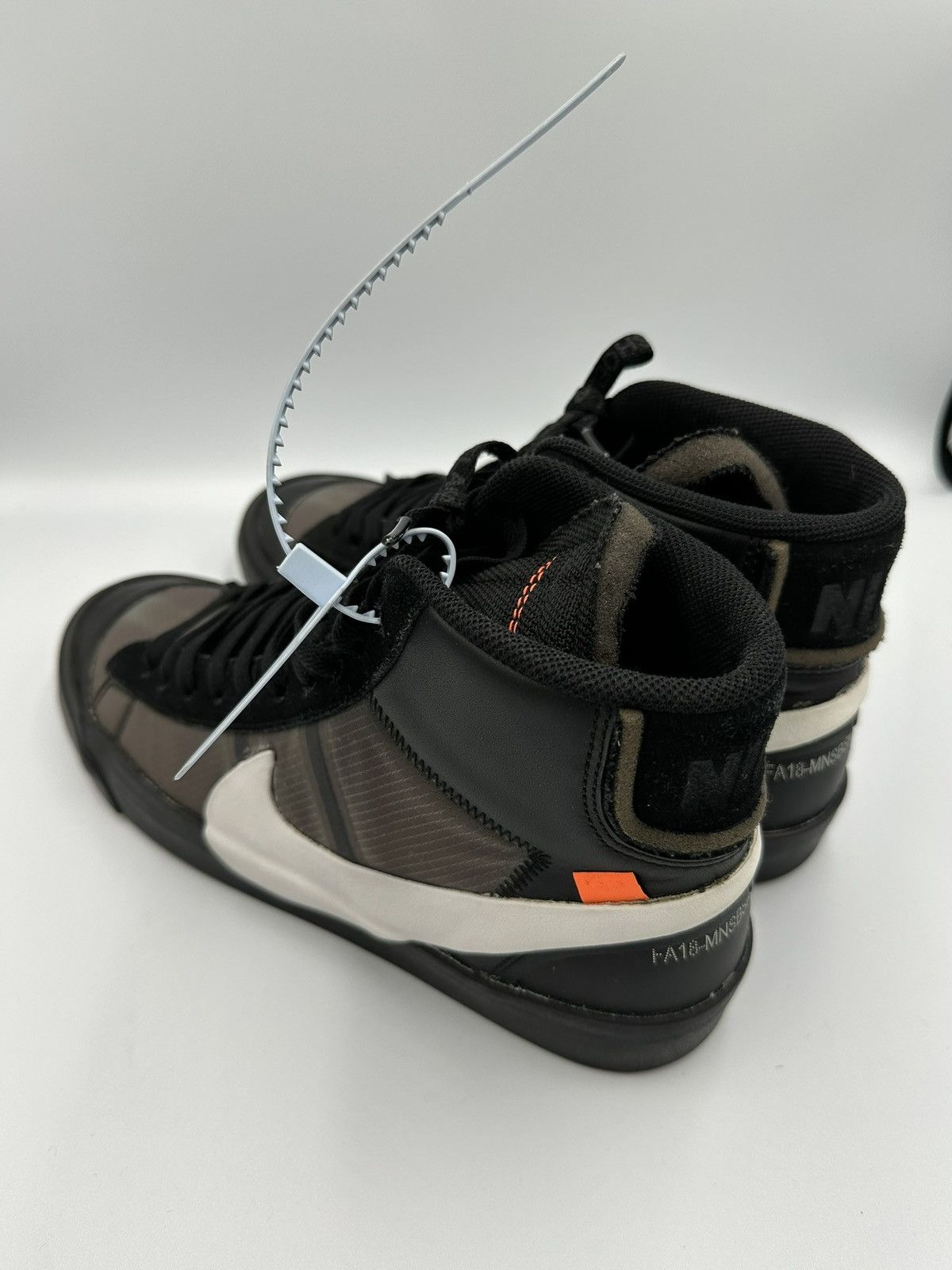 Nike × Off-White Nike x Off-White Blazer Size US 9 / EU 42 - 2 Thumbnail