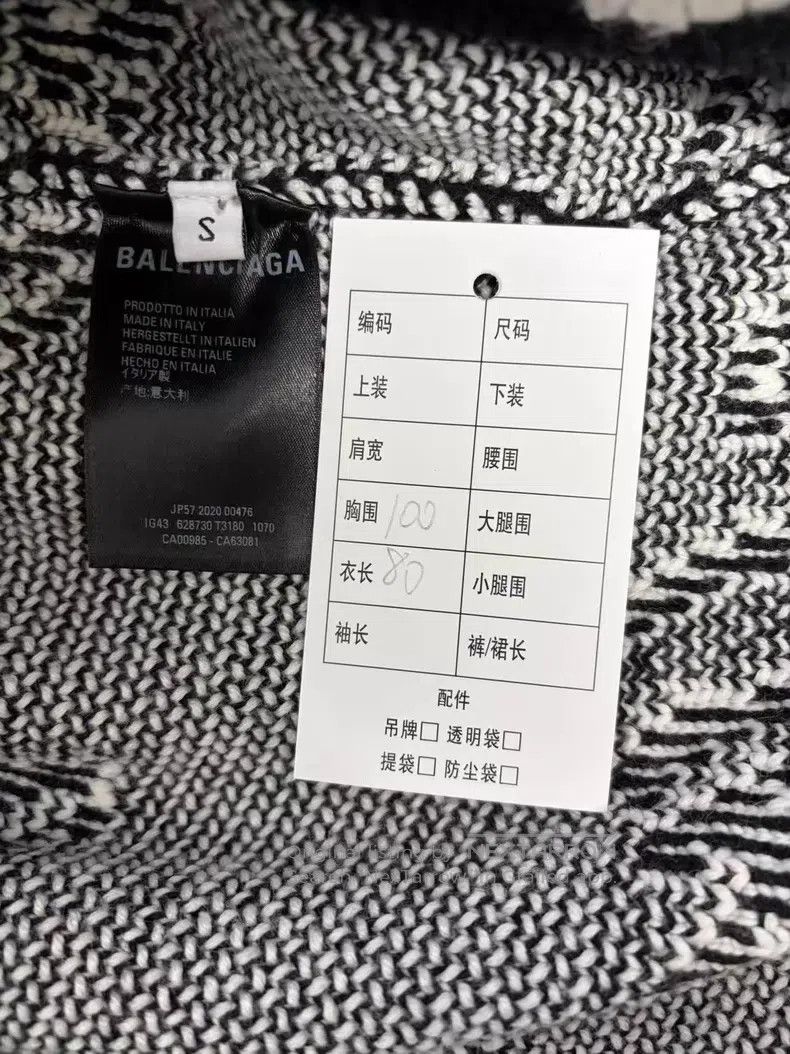 Balenciaga Balenciaga Graffiti Script Logo Round Neck Knitwear Size US S / EU 44-46 / 1 - 5 Thumbnail