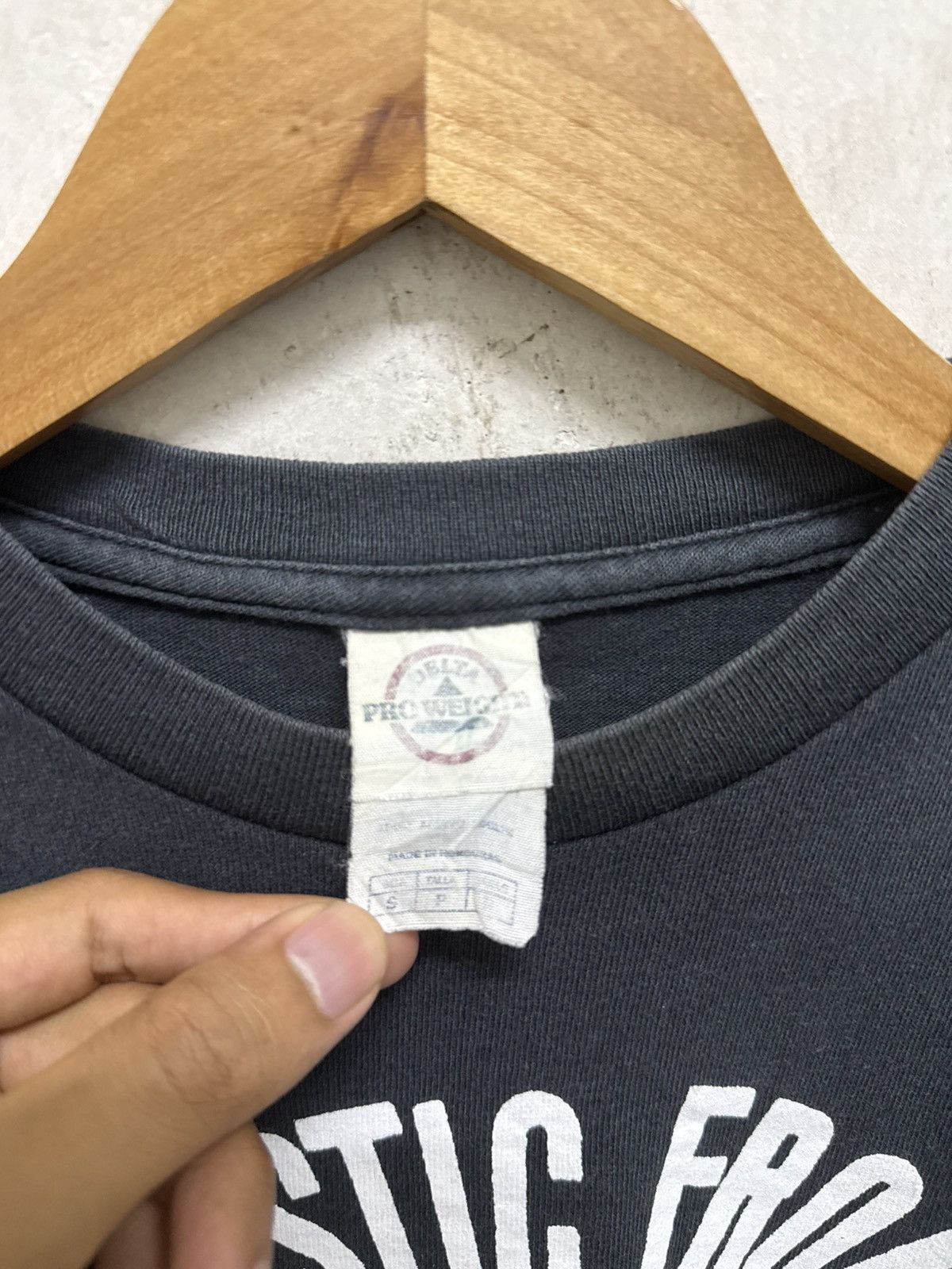 Band Tees 2000s Distressed Agnostic Front Hardcore Skinhead Band Tees Size US S / EU 44-46 / 1 - 5 Thumbnail