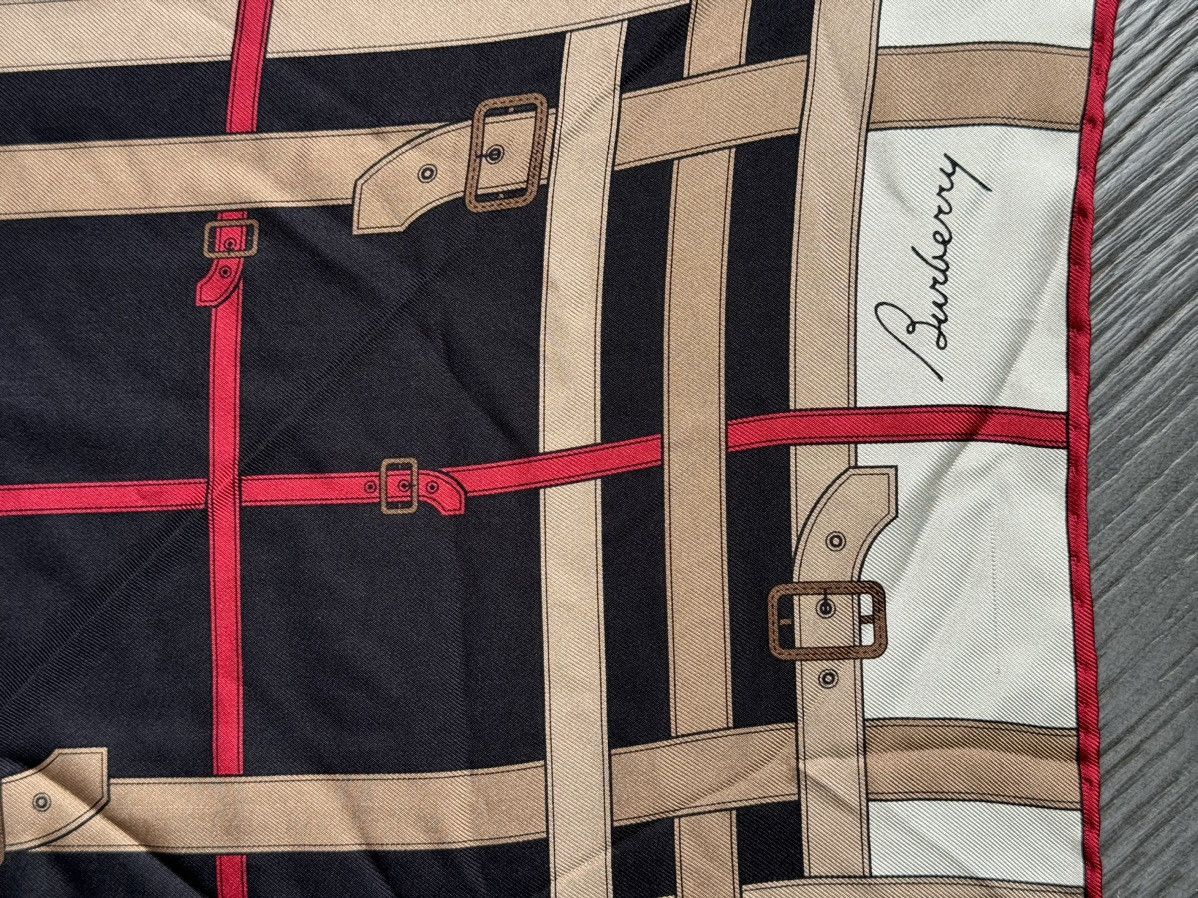 Burberry Burberry silk scarf Size ONE SIZE - 8 Thumbnail