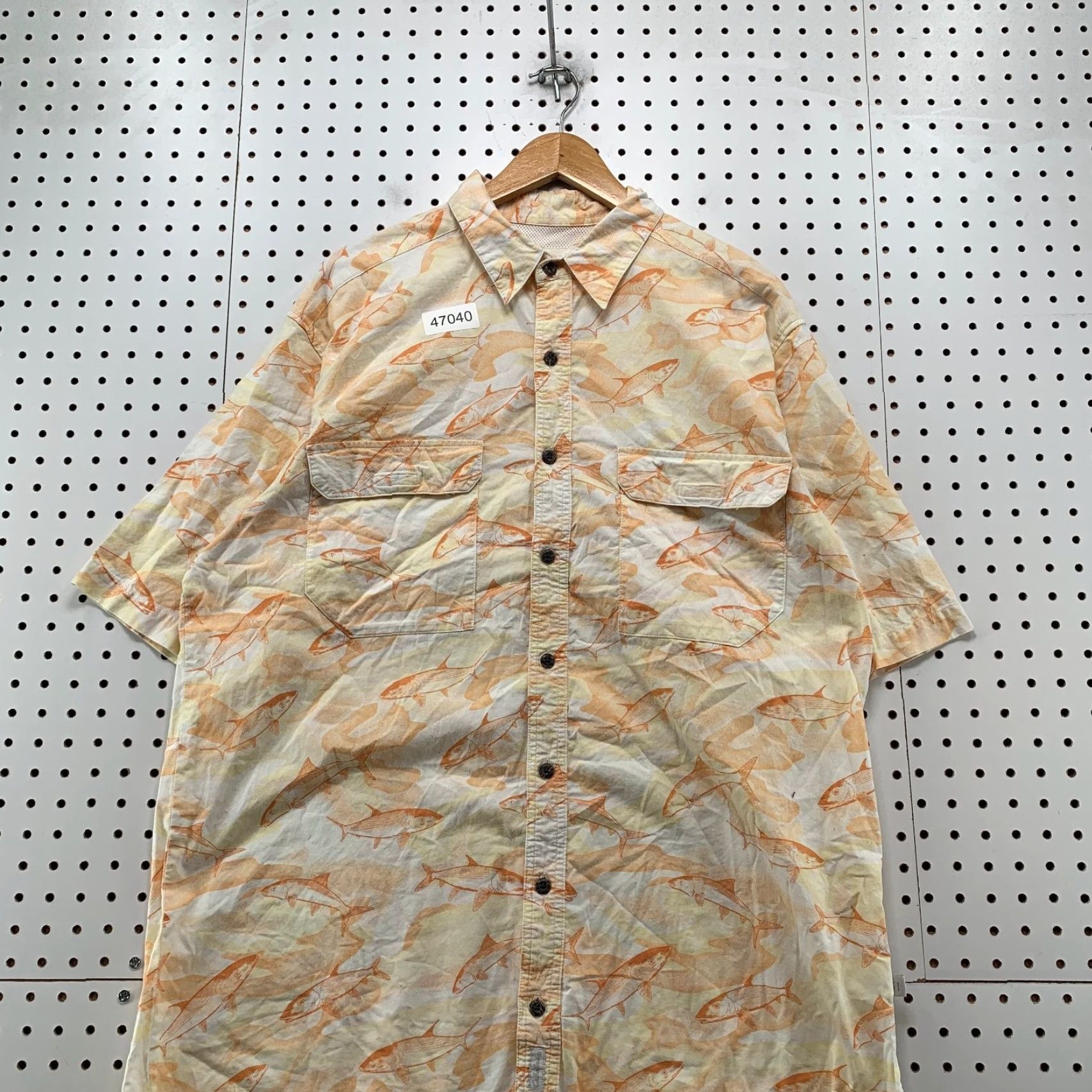 Vintage Cabela's Fishin Shirt Mens Large White Salmon All Over Print Vented Outdoor Shirt Mens Large White Salmon All Over Print Vented Outdoor Size US L / EU 52-54 / 3 - 3 Thumbnail