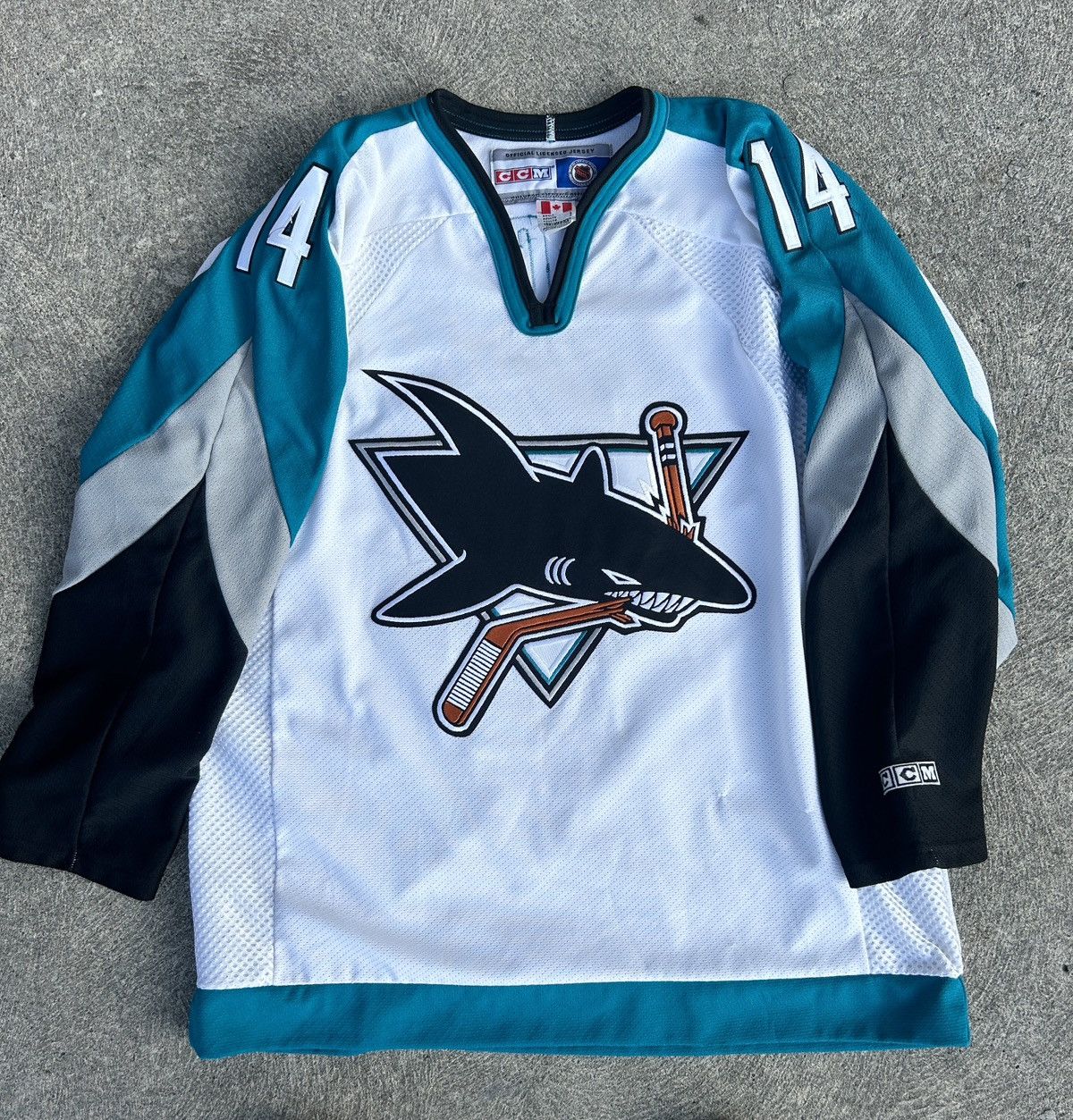 image of Ccm San Jose Sharks Jonathan Cheechoo Nhl Jersey in Black Teal White, Men's (Size Large)