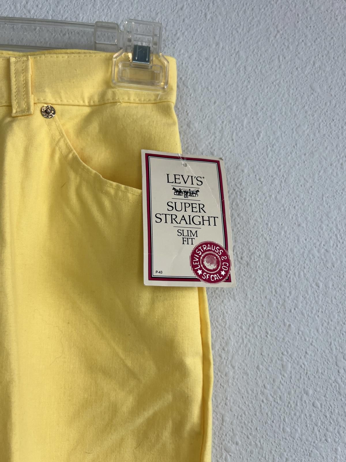 Levi's Super Vintage 1980s Levis Yellow High Waist Mom Jeans Style Size 32" / US 10 / IT 46 - 2 Thumbnail