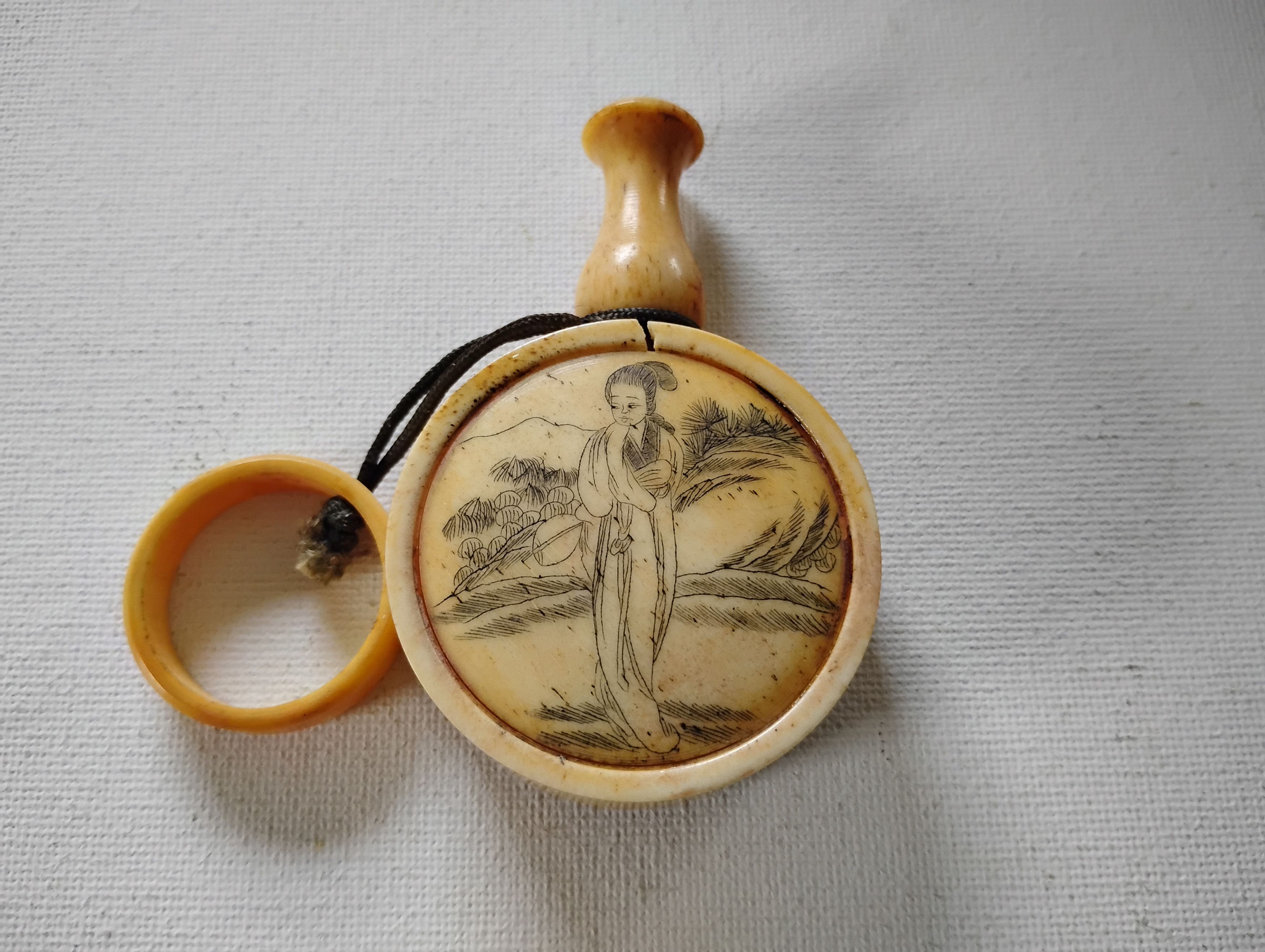Vintage Old vintage Japanese Snuff Bottle Size ONE SIZE - 1 Thumbnail