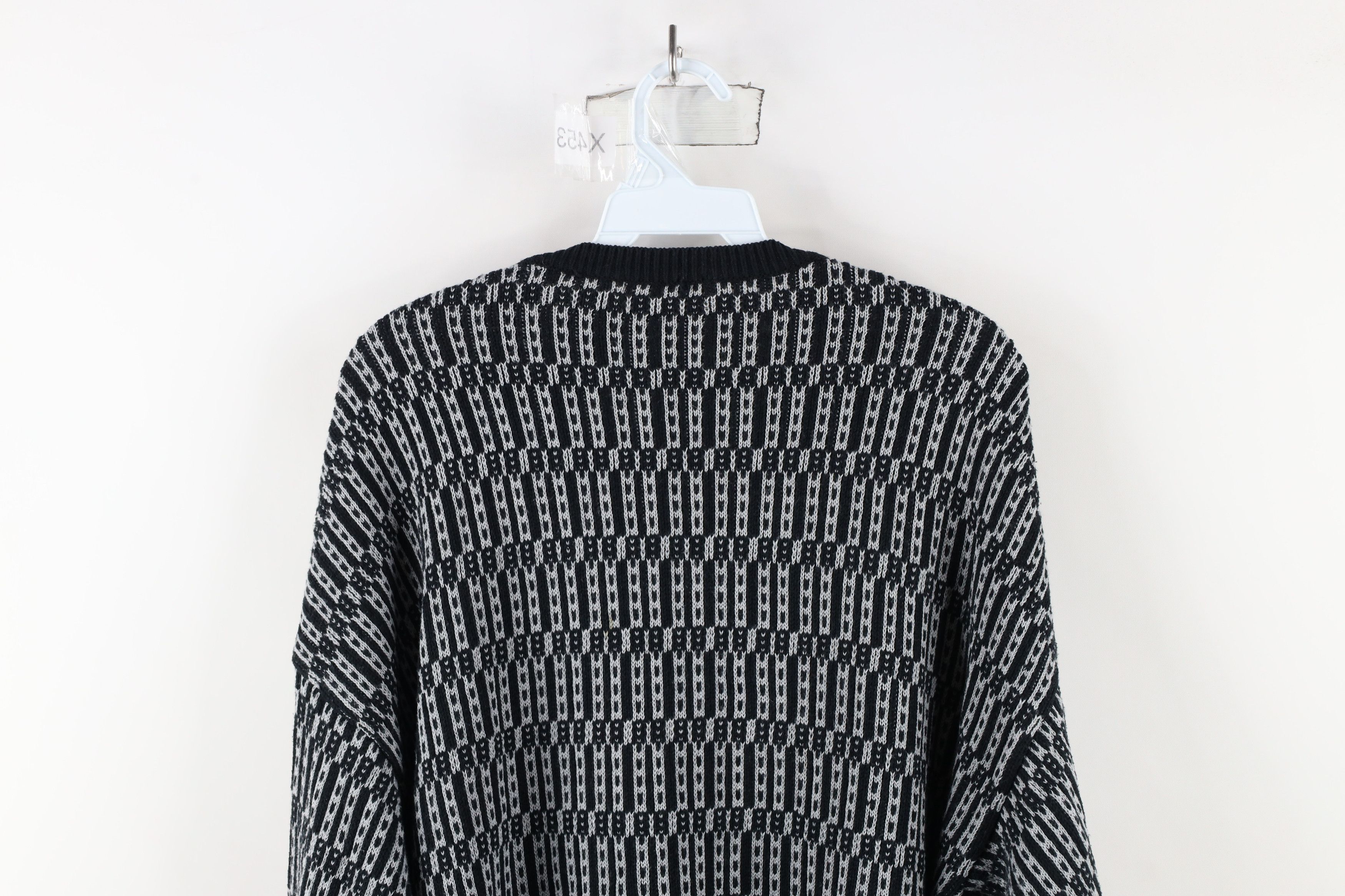 Vintage Vintage 90s Coogi Style Geometric Knit Crewneck Sweater Size US L / EU 52-54 / 3 - 8 Thumbnail