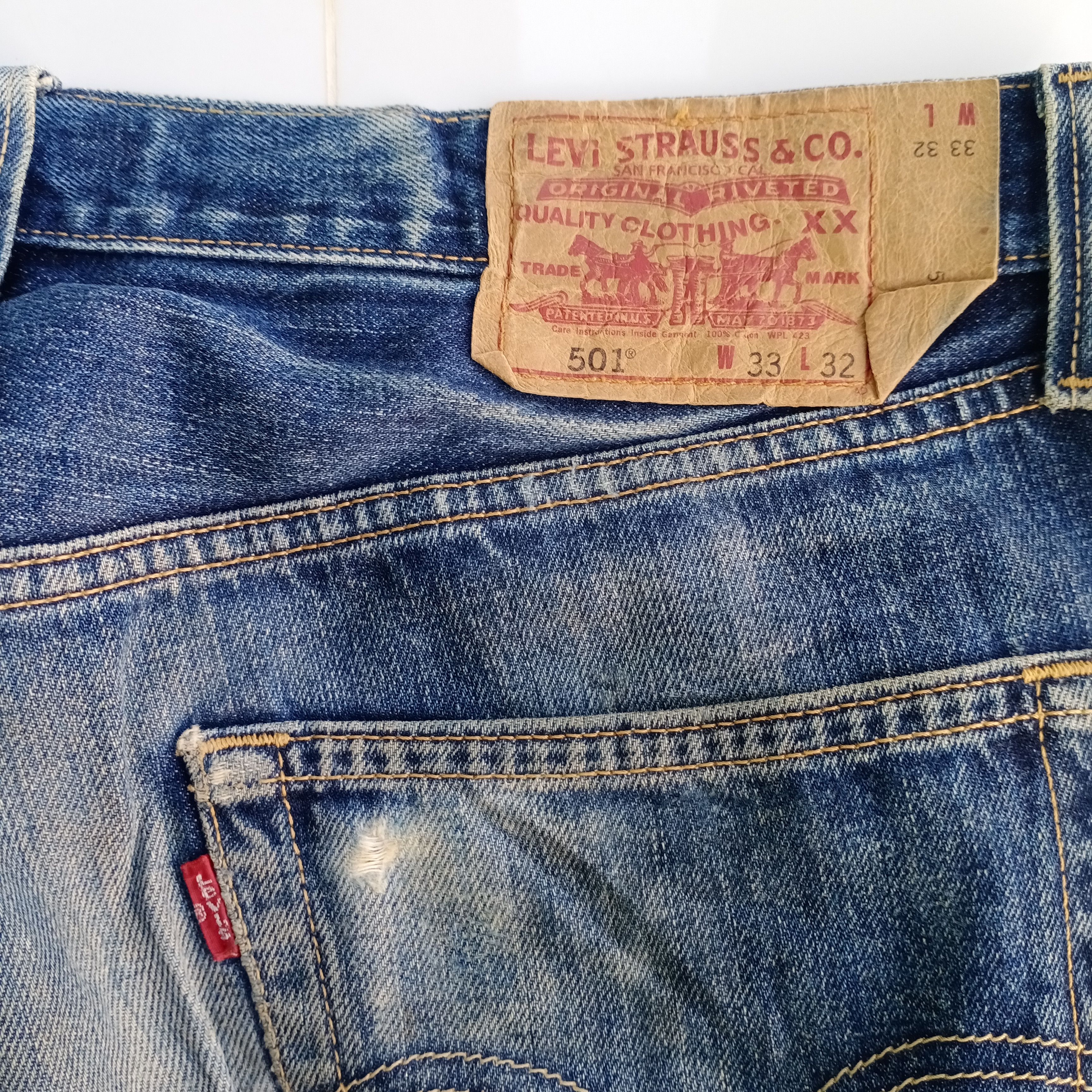 Levi's Vintage Clothing Vintage Levi's 501 Faded Straight Leg Jeans Size US 34 / EU 50 - 12 Thumbnail