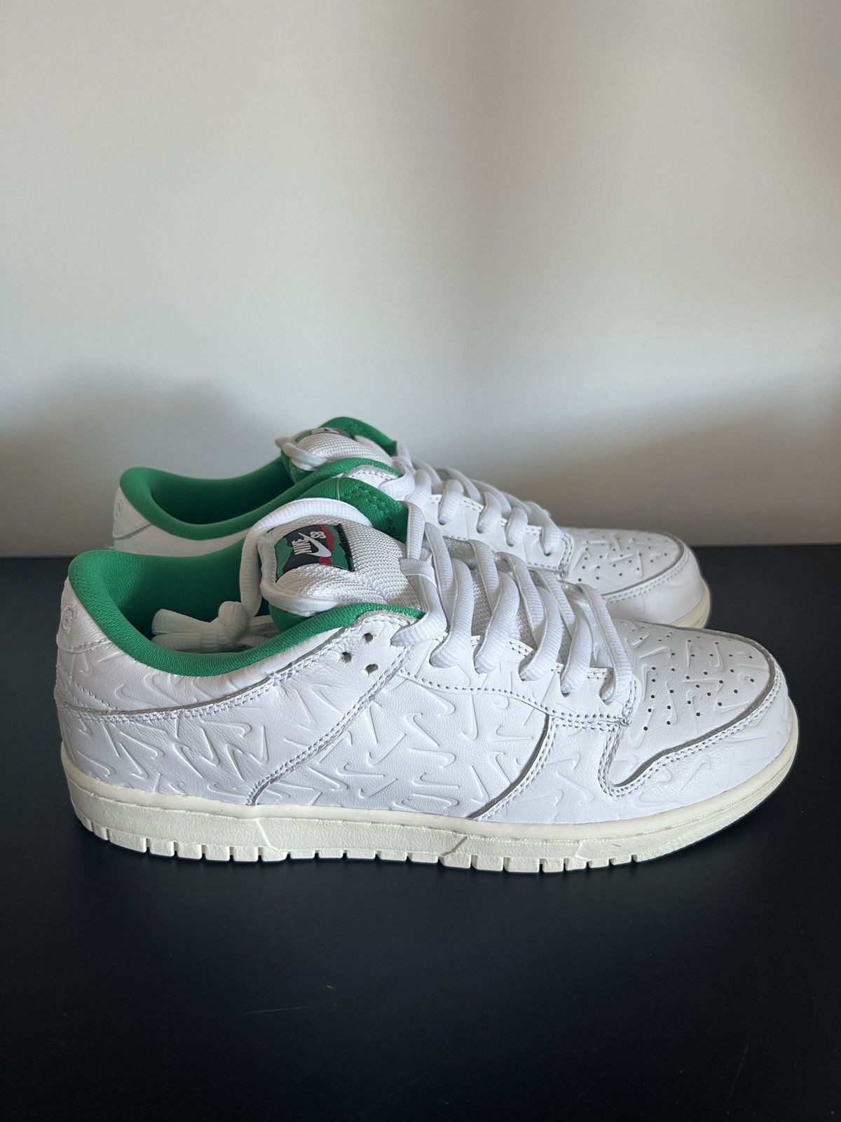 Nike BEN-G X NIKE SB DUNK LOW OG (EXCLUSIVE) Size US 8.5 / EU 41-42 - 1 Thumbnail
