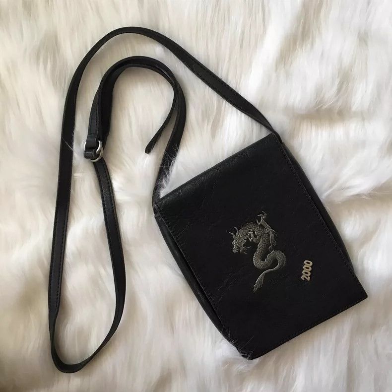 Jean Paul Gaultier Jean Paul Gaultier All-leather one-shoulder dragon pattern Size ONE SIZE - 9 Thumbnail